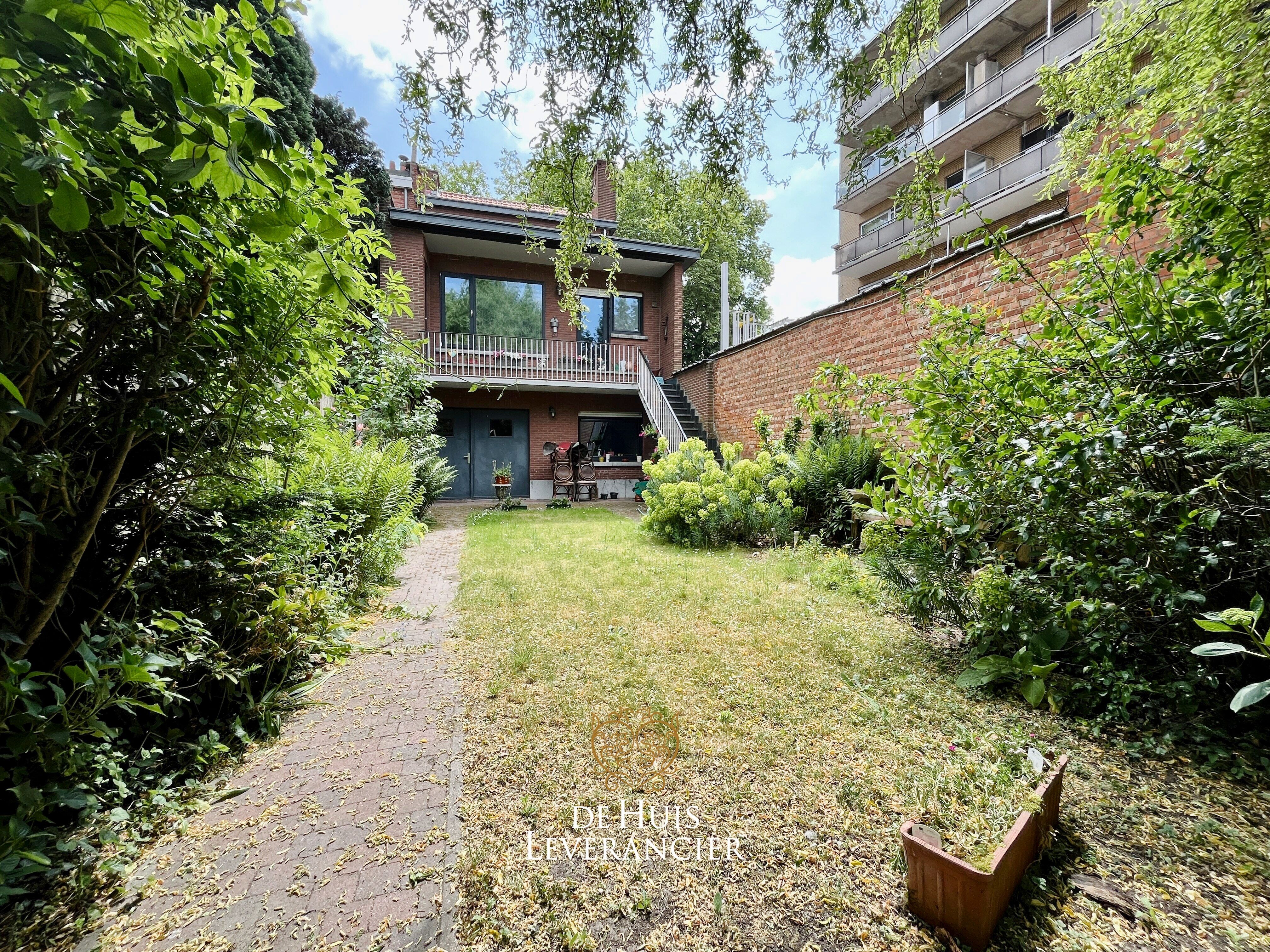 Wonen in het hart van Wilrijk met ruimte voor meer dan alleen een warme thuis foto 18