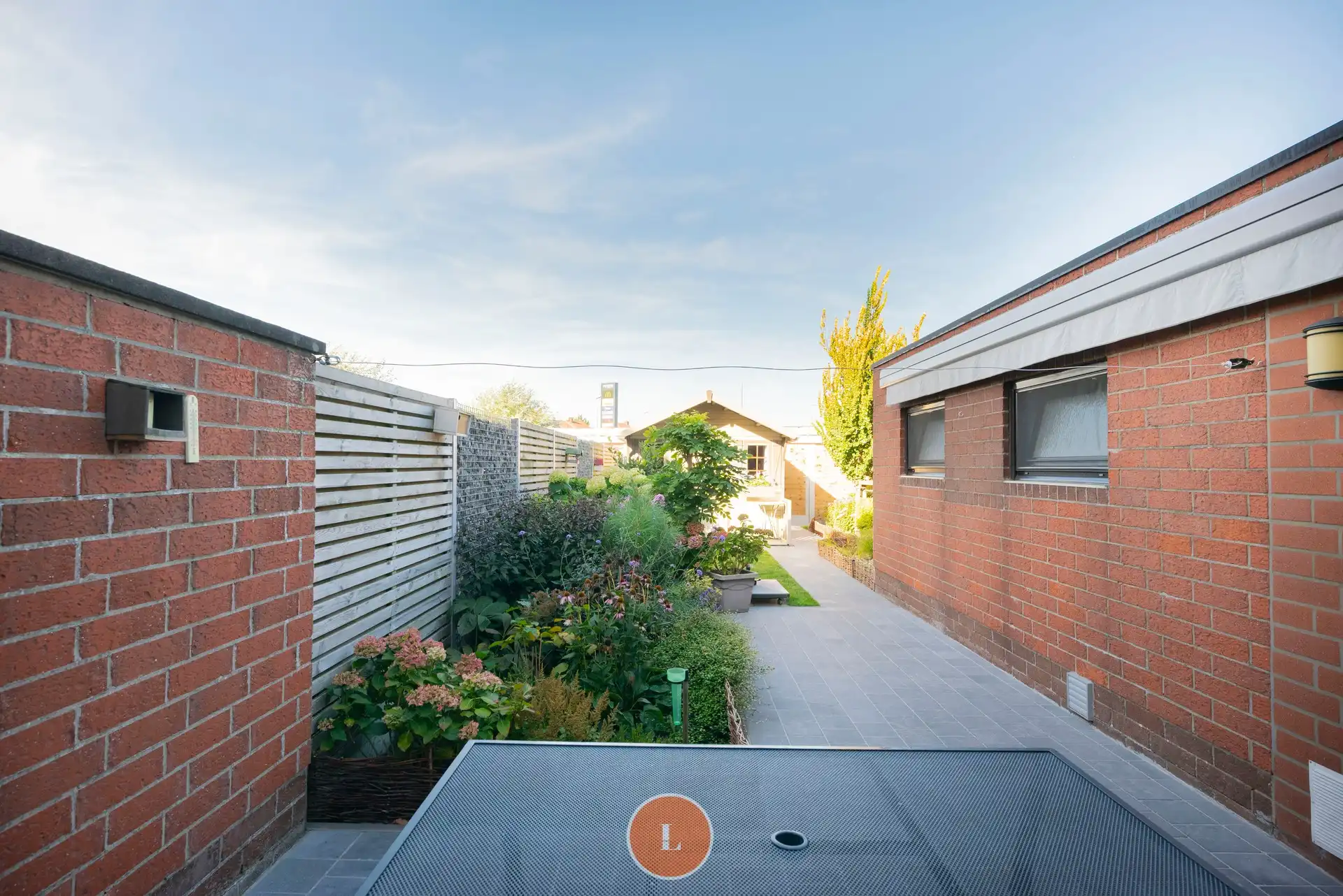 Goed onderhouden instapklare woning met garage foto 10