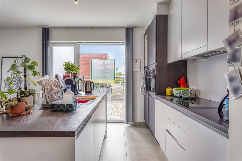 Recent 2-slaapkamer appartement met dubbele garagebox! foto 8