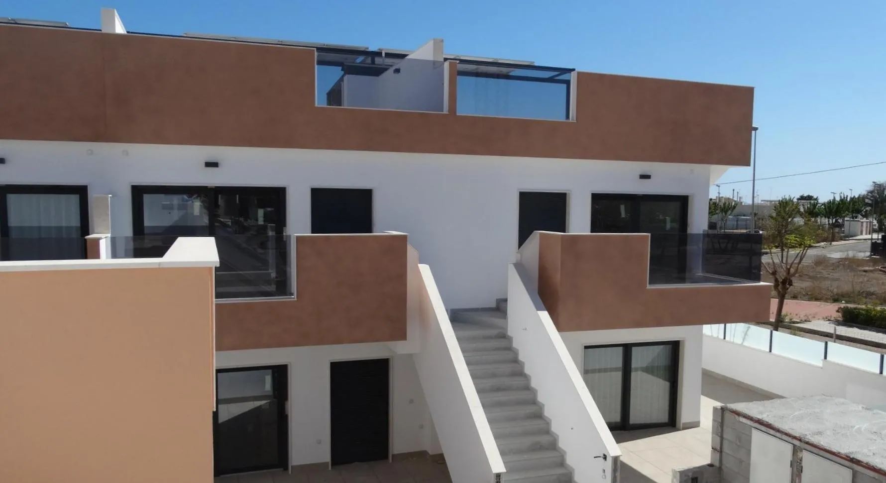 Wonen waar de zon altijd schijnt: moderne appartementen met tuin of solarium in hartje Costa Blanca foto 22