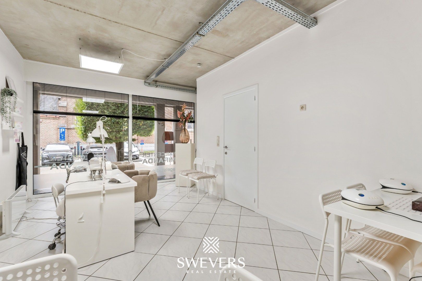 Handelspand met praktische indeling in hartje Tessenderlo foto 20