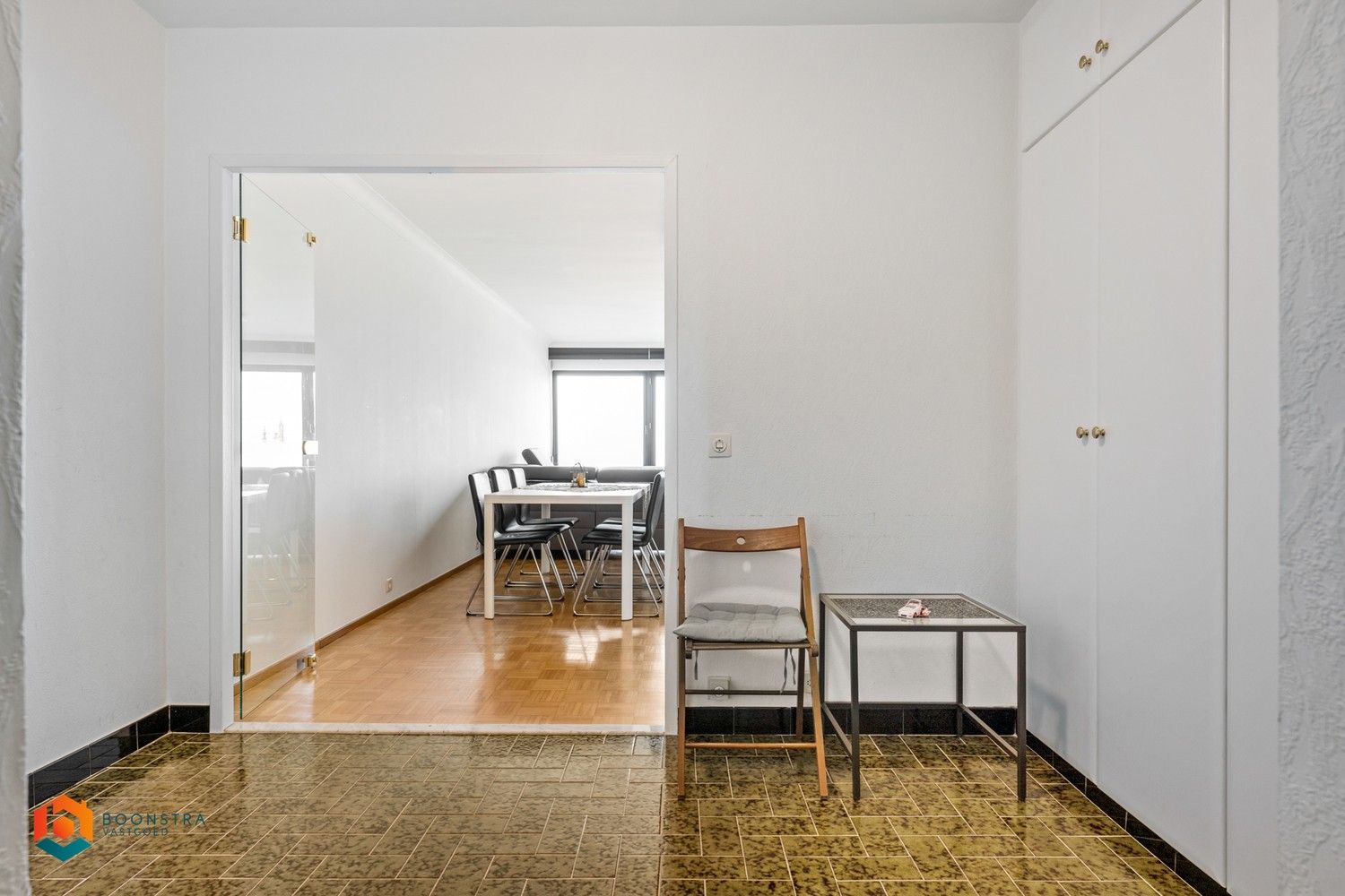 Ruim app met 2 slpkrs en terras foto 8