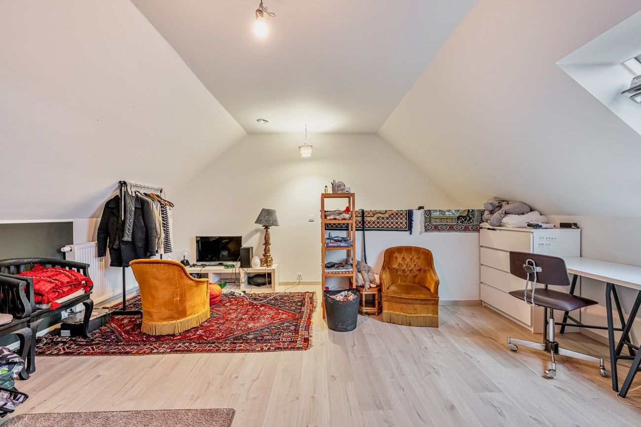 Nieuwe half open bebouwing met 4 slaapkamers in Oostakker foto 16