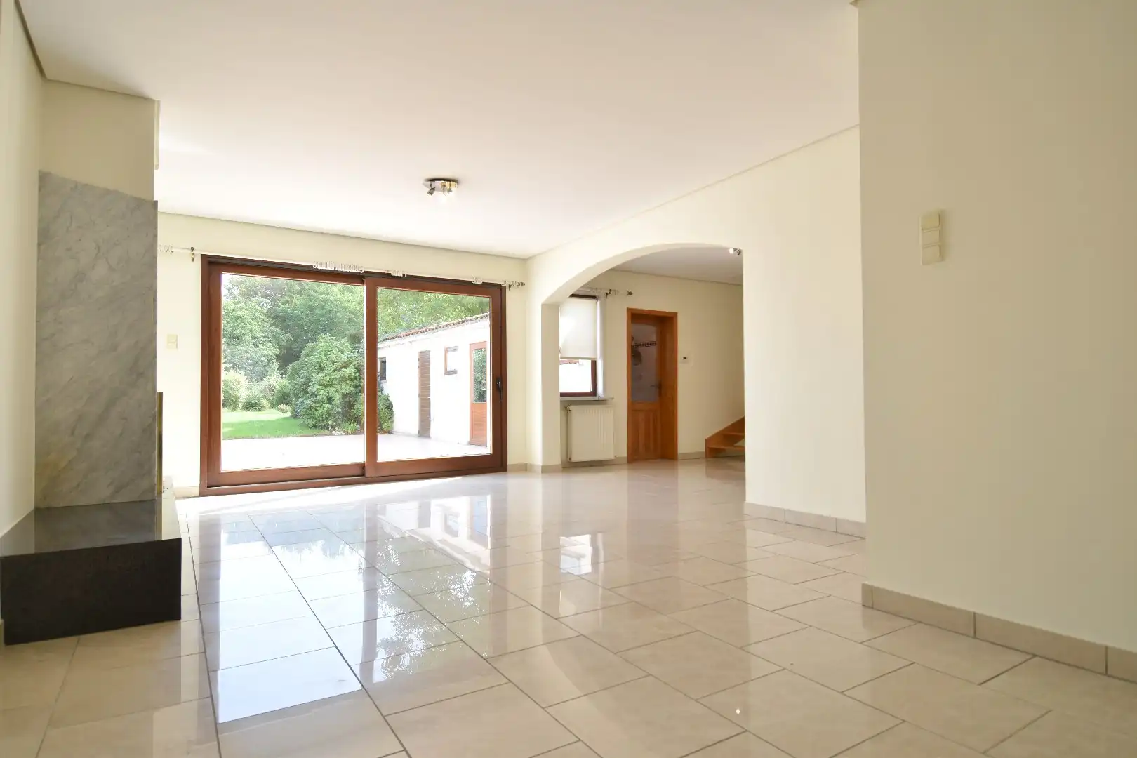 Gezellige woning met 2 slaapkamers en een mooi stukje tuin foto 3