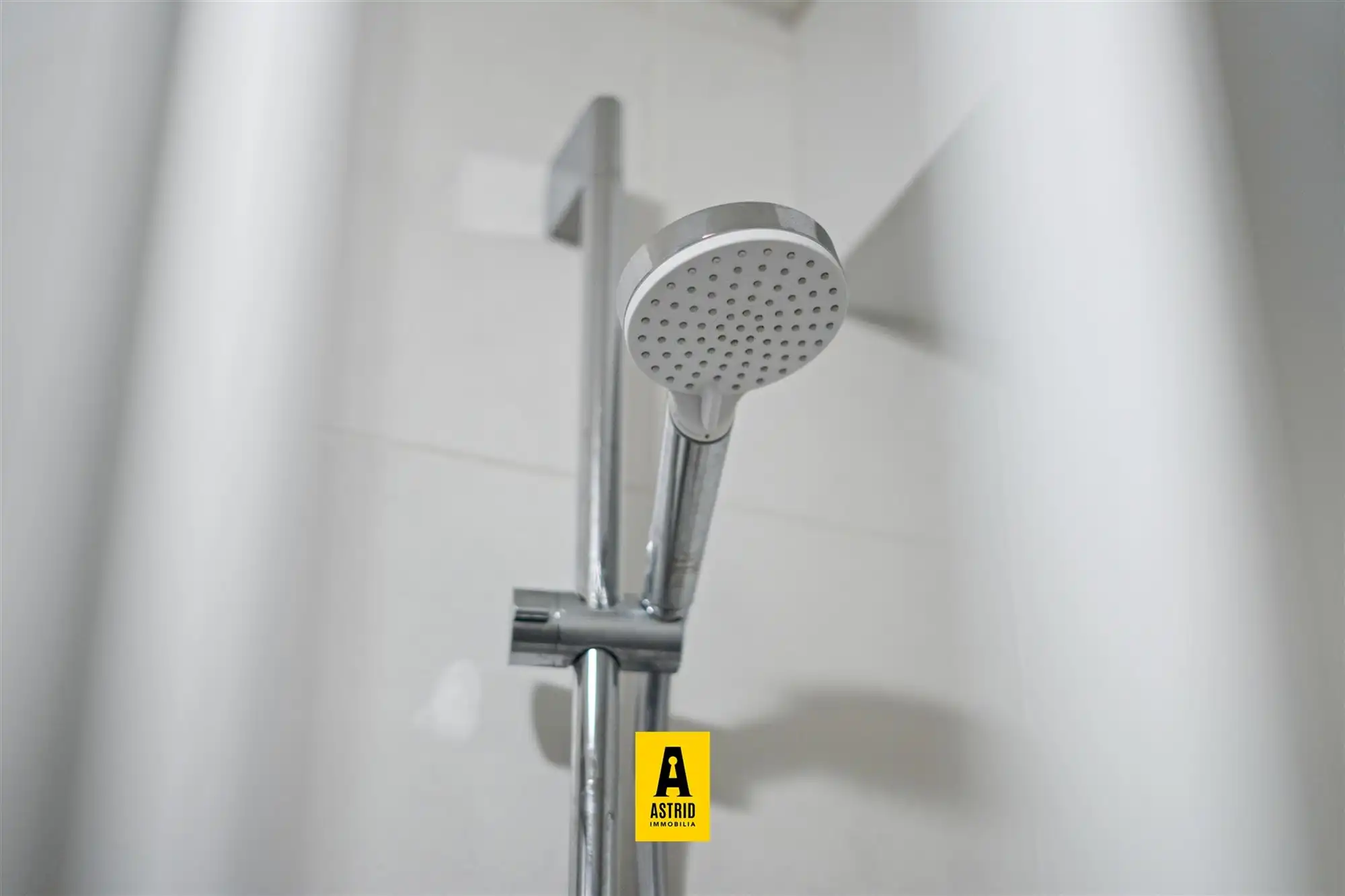 Studio met aparte slaaphoek op topligging! foto 25