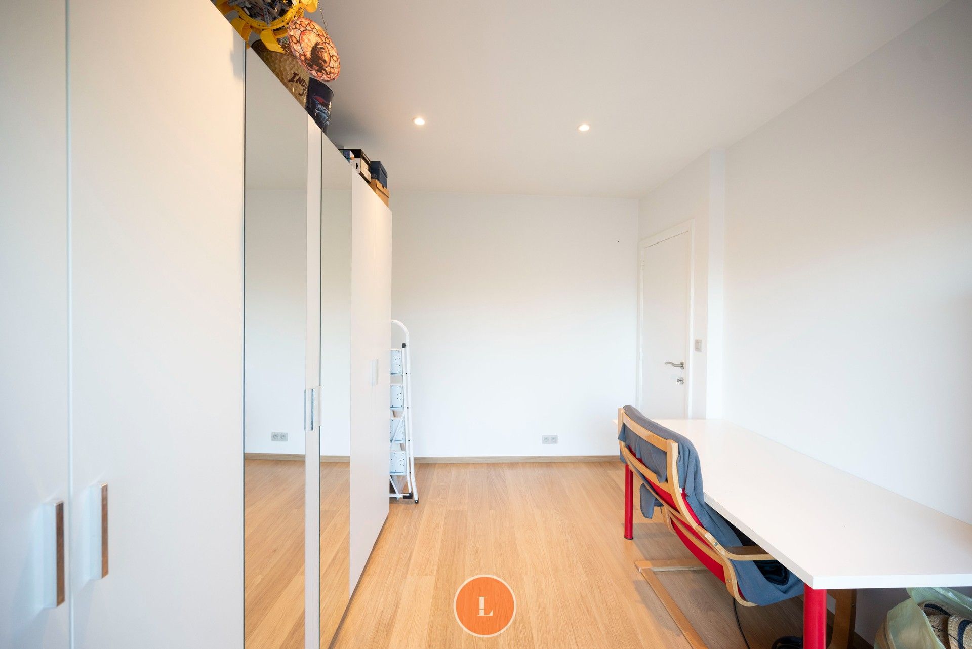 Instapklare gezinswoning met garage en tuin in Wevelgem. foto 12