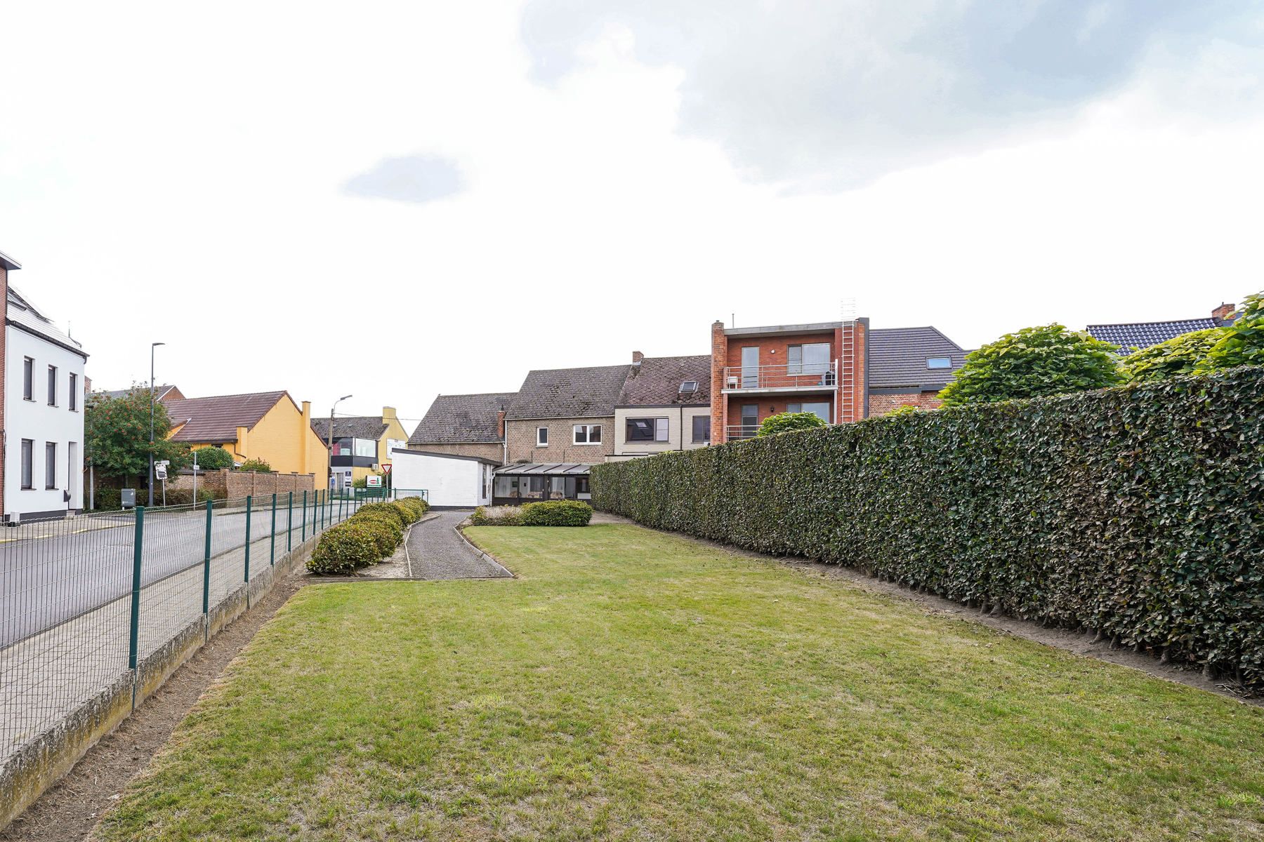 Gunstig gelegen, op te frissen HOB-woning te Kapelle-Op-Den-Bos foto 27