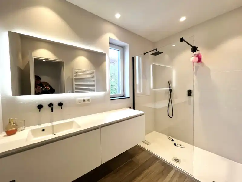 Ruim en lichtrijk appartement met garage op rustige, centrale ligging foto 9