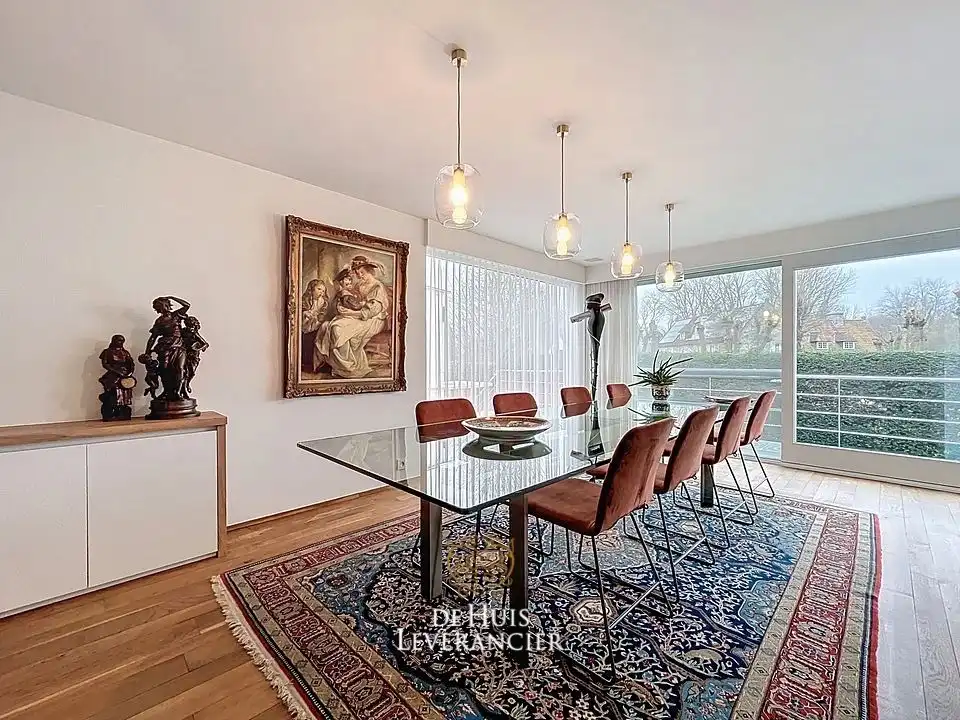 Elegante laagbouwvilla waar discrete rust, moderne uitstraling en standing versmelten in het 'Zoute' van Sint-Idesbald te koop foto 21