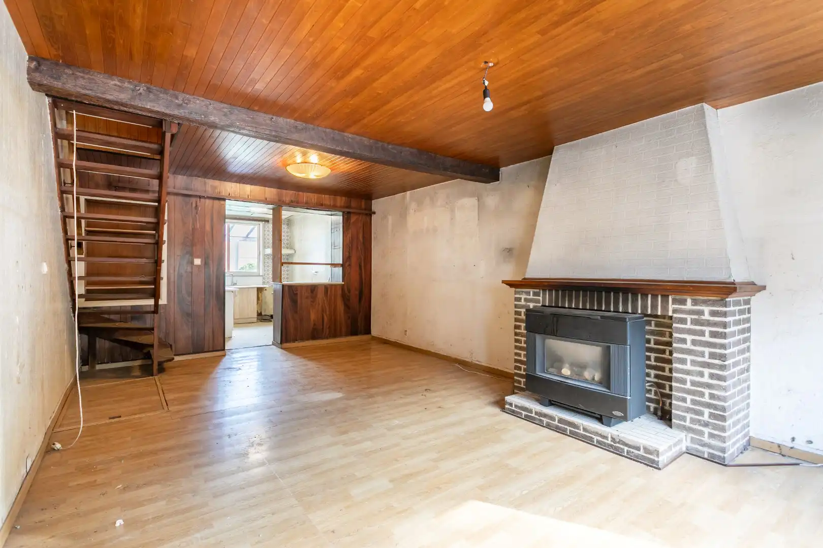 Te renoveren woning te Buizingen met veel potentieel op 1a35ca foto 7