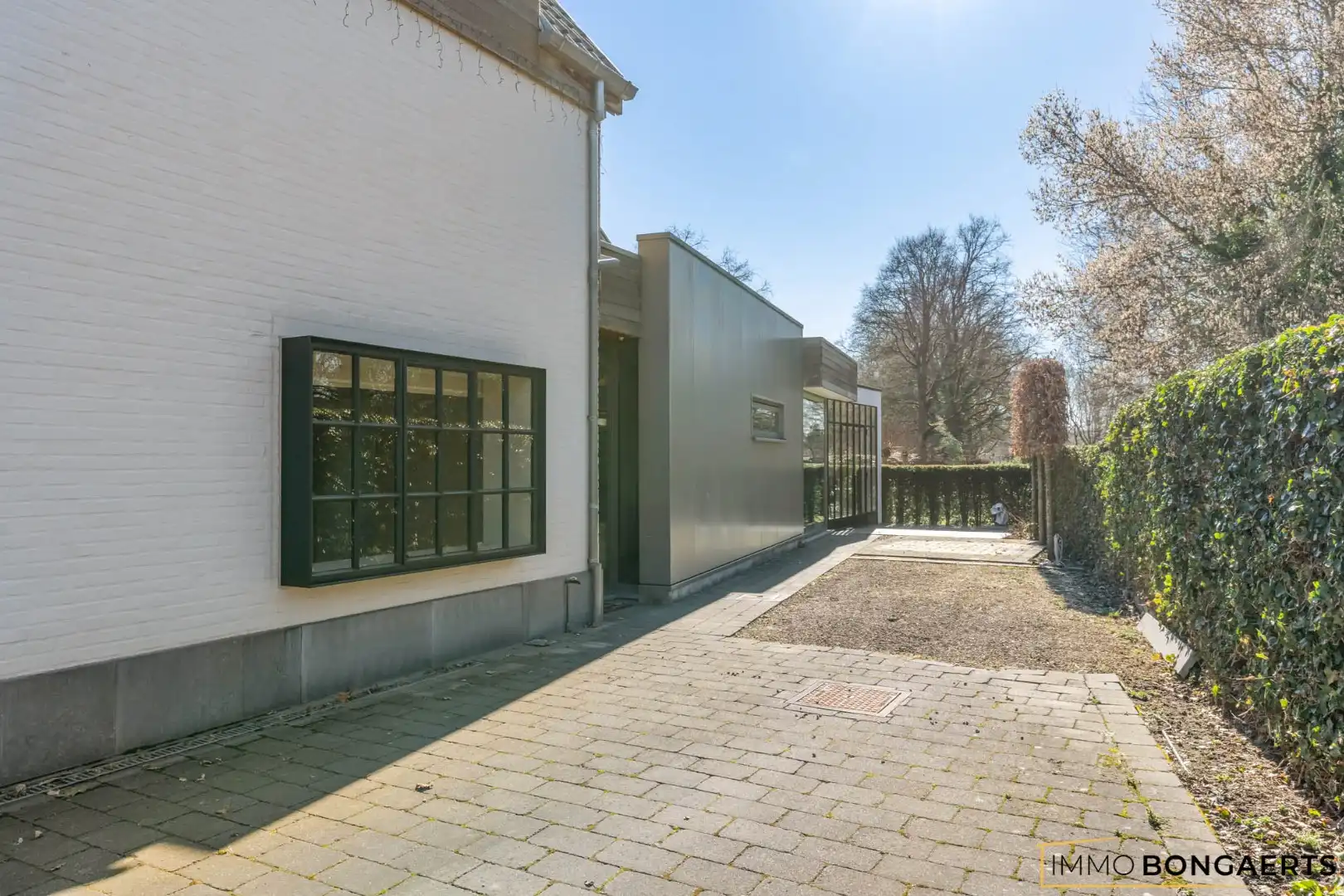 Gerenoveerde woning op een ruim perceel in Opglabbeek foto 39