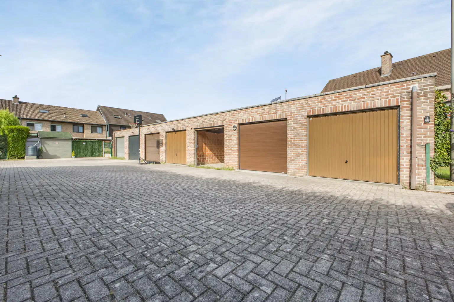 Appartement met 3 slpks, bureel, terras, kelder en garage foto 18