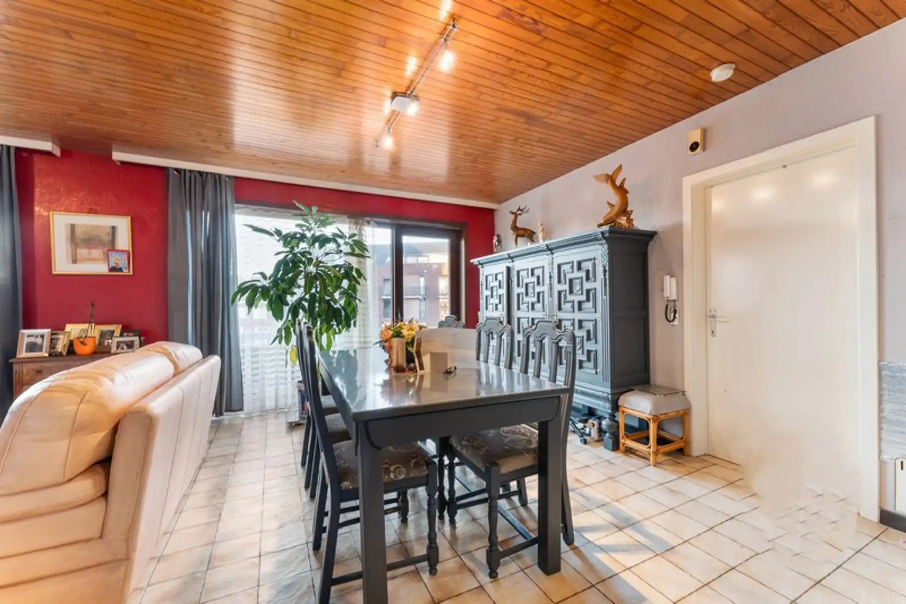 1-slaapkamer appartement met parkeerplaats in Roeselare foto 7