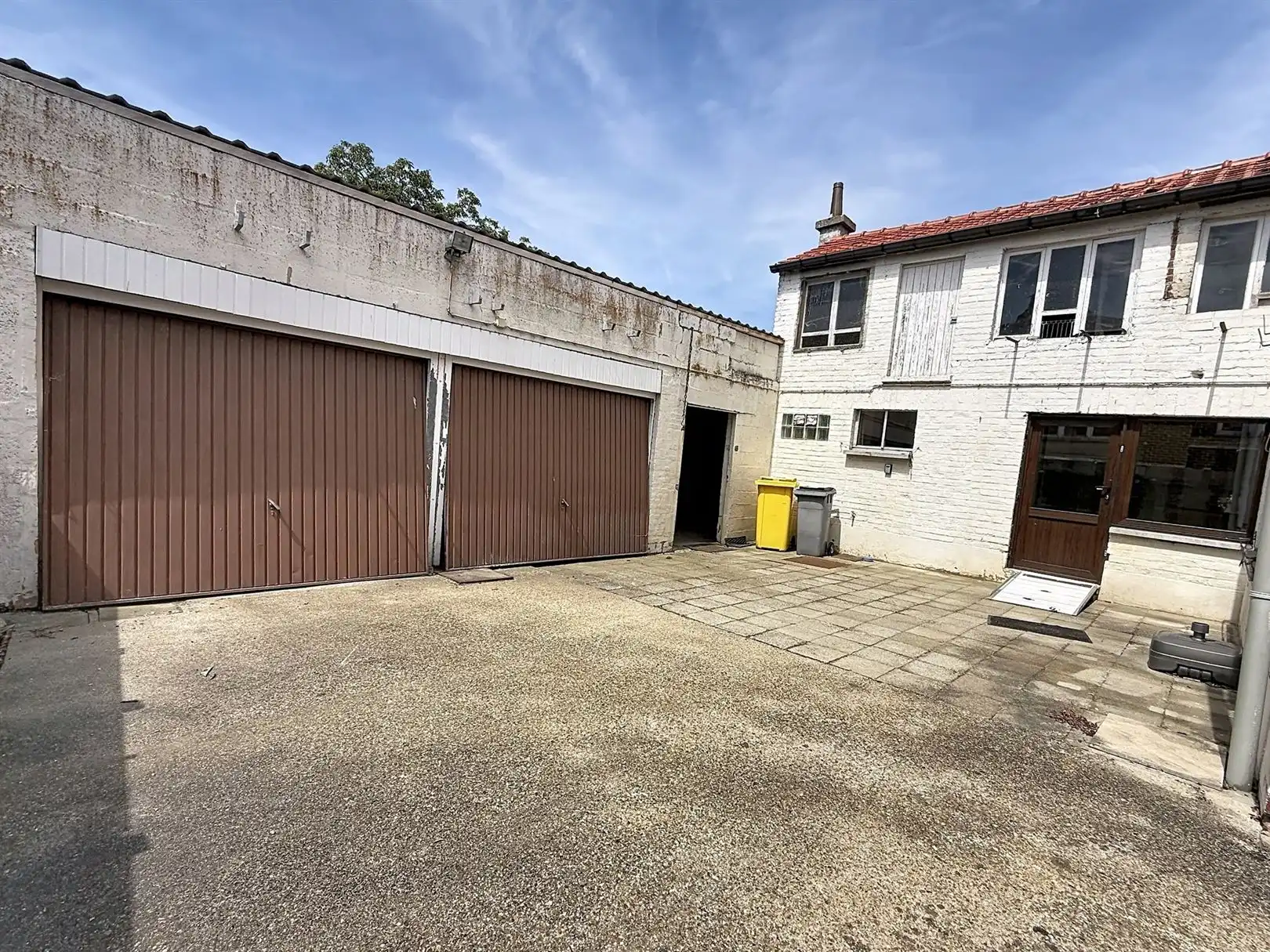 Te renoveren woning met 3 slpks en zolder, tuin, 12a 06ca foto 4