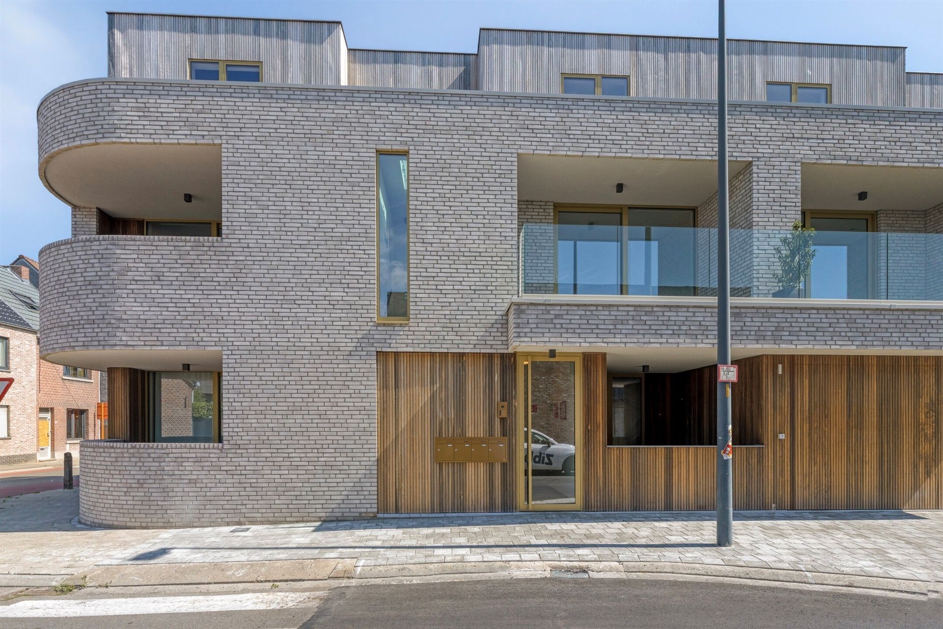 Nieuwbouwappartement met 2 kamers en 2 terrassen foto 2