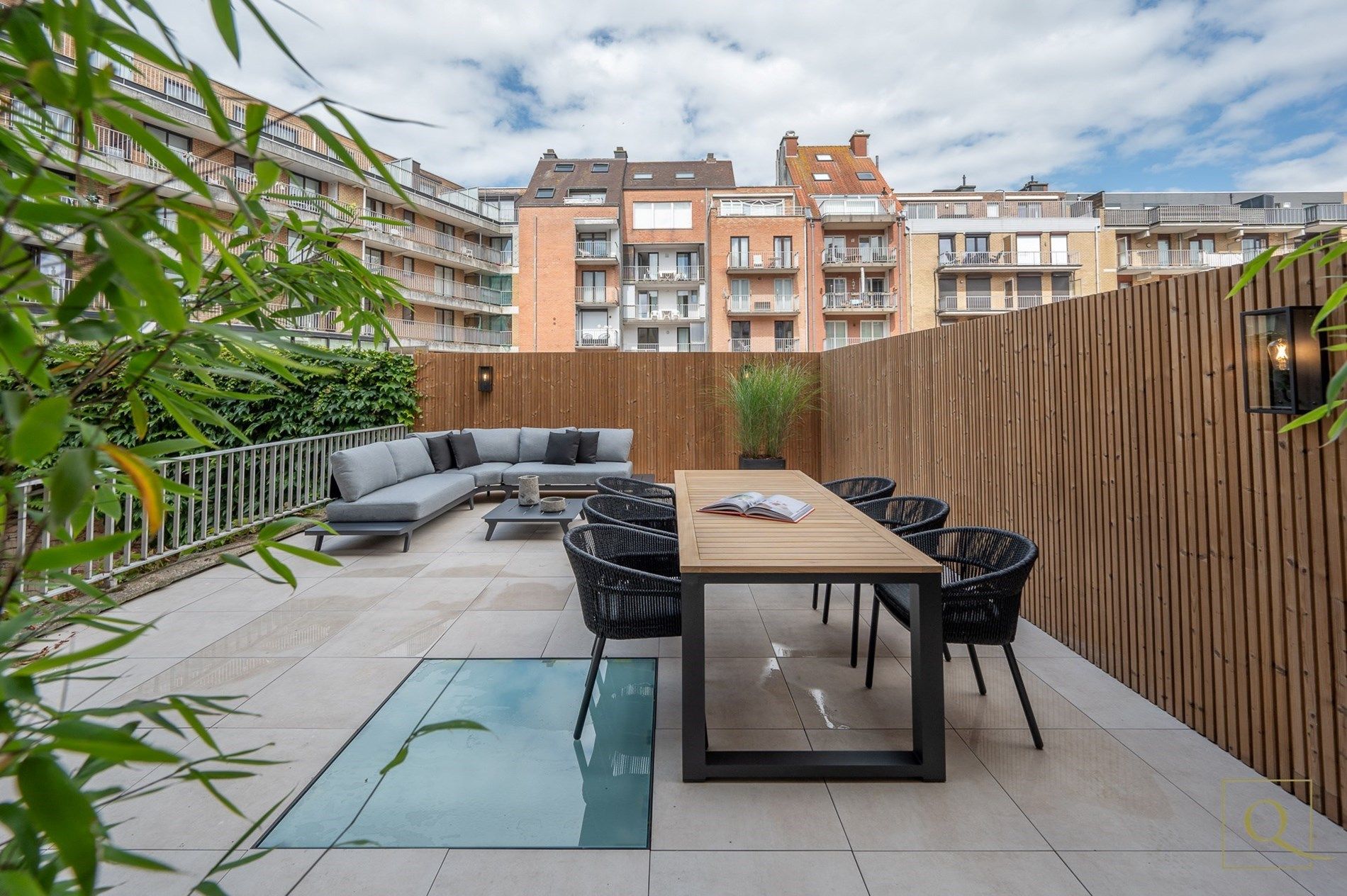 Prachtige gerenoveerd 3-kamer appartement centraal gelegen te Van Bunnenlaan met ruim terras.  foto 24