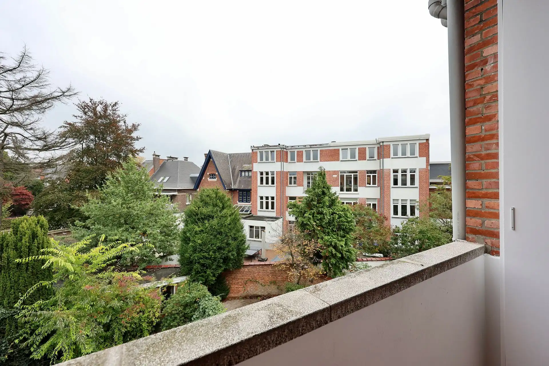 Lichtrijk 2 slaapkamer appartement in Expo-wijk foto 29