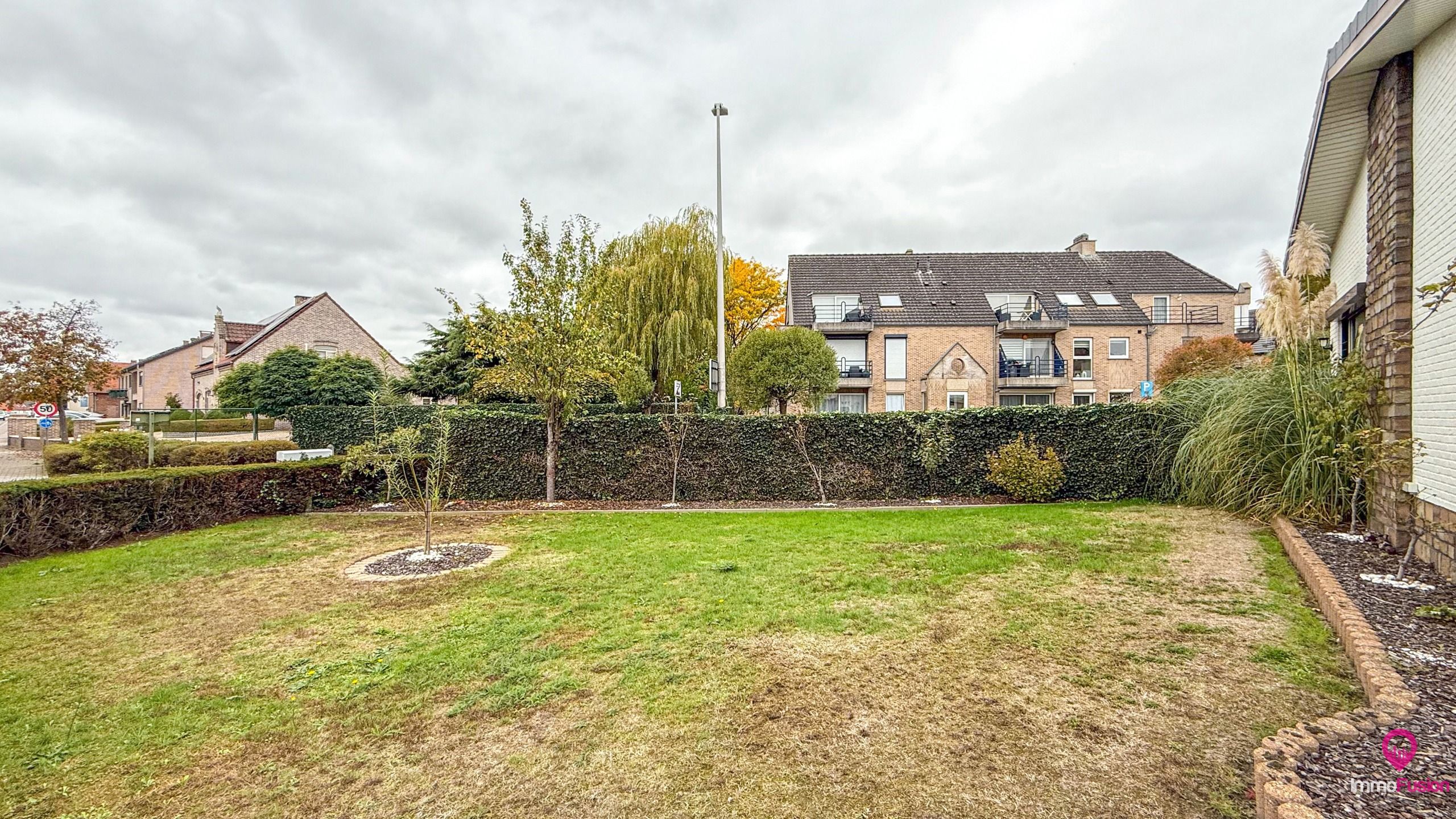 Instapklare open bebouwing met 3 slpks op perceel van 4,5are foto 47