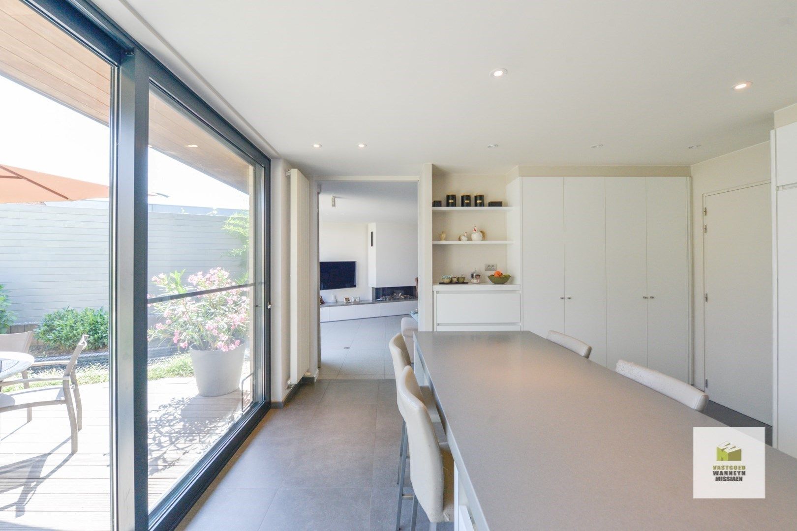 Energiezuinige & instapklare woning met 5 slaapkamers, praktijk en garage. foto 12