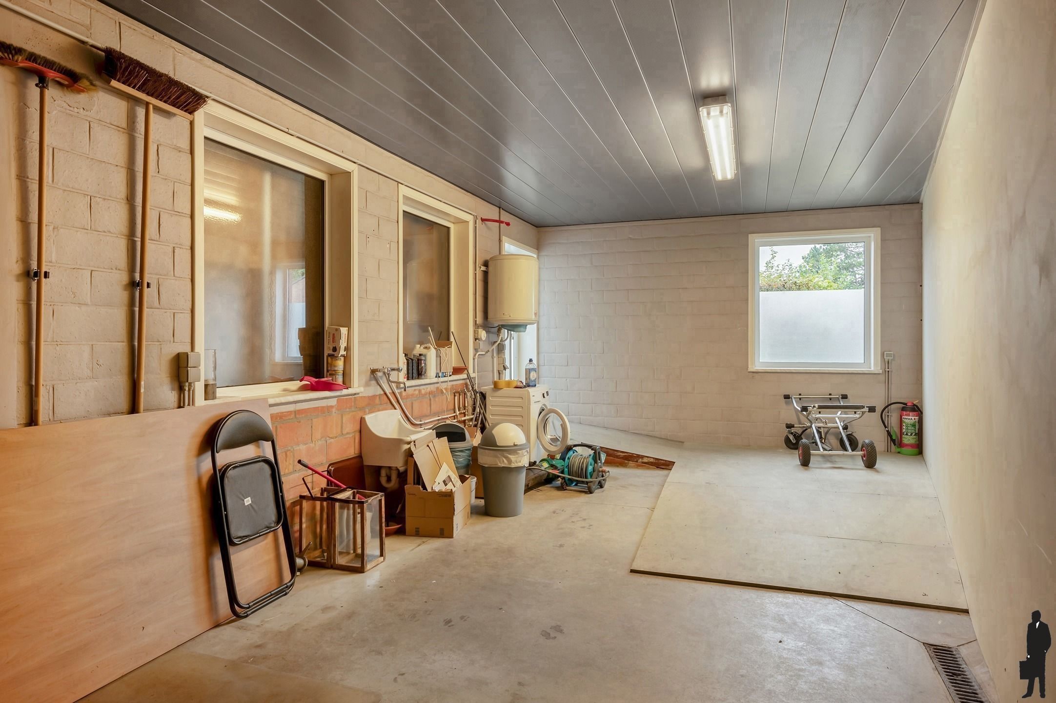 Deels gerenoveerde parel met mogelijkheden en weidegrond! foto 32