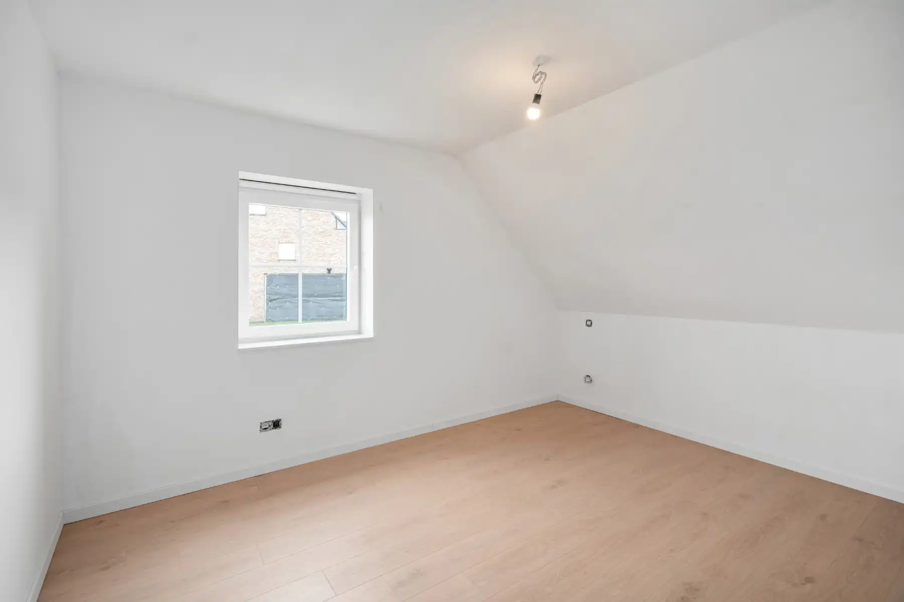 Instapklare woning in Zellik foto 11