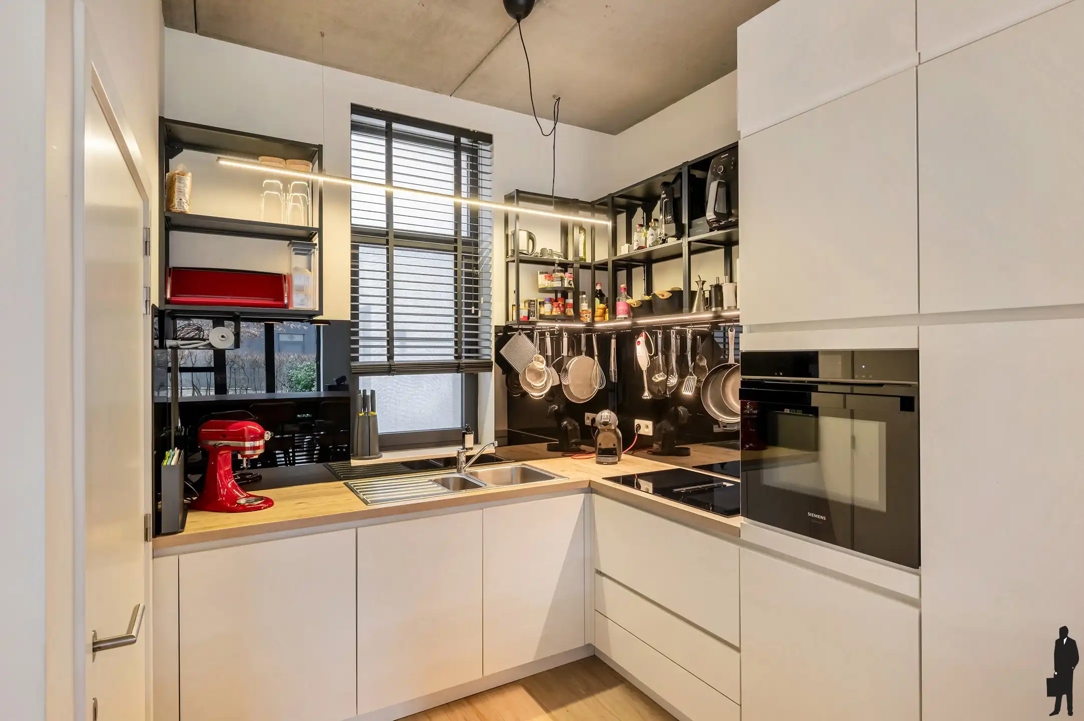 Instapklaar duplex appartement met tuin foto 4