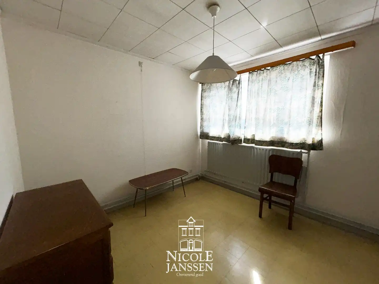 Halfvrijstaande gezinswoning foto 10