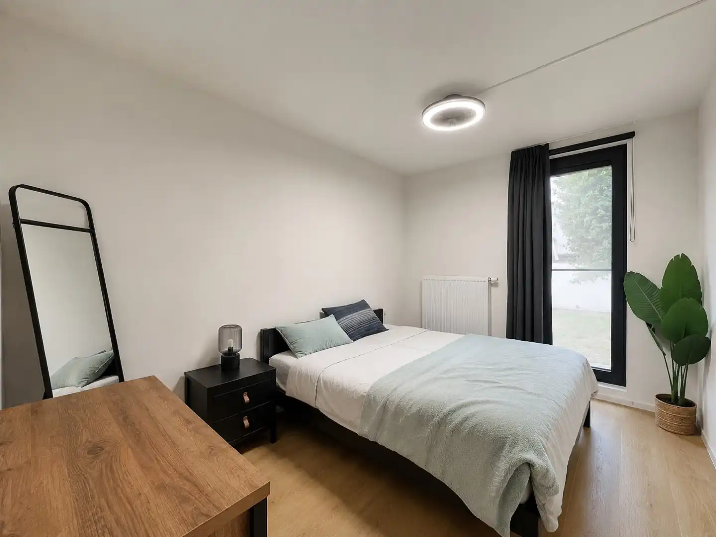 Te huur – Energiezuinig appartement met 2 slaapkamers en terras in Zelzate foto 7