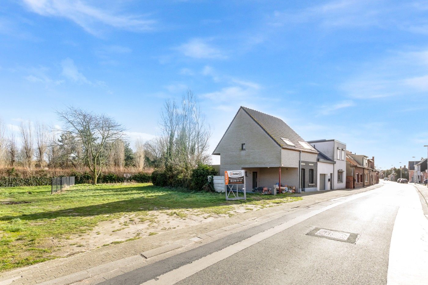 Goed gelegen bouwgrond van 733 m² in het centrum van Zandvliet foto 20