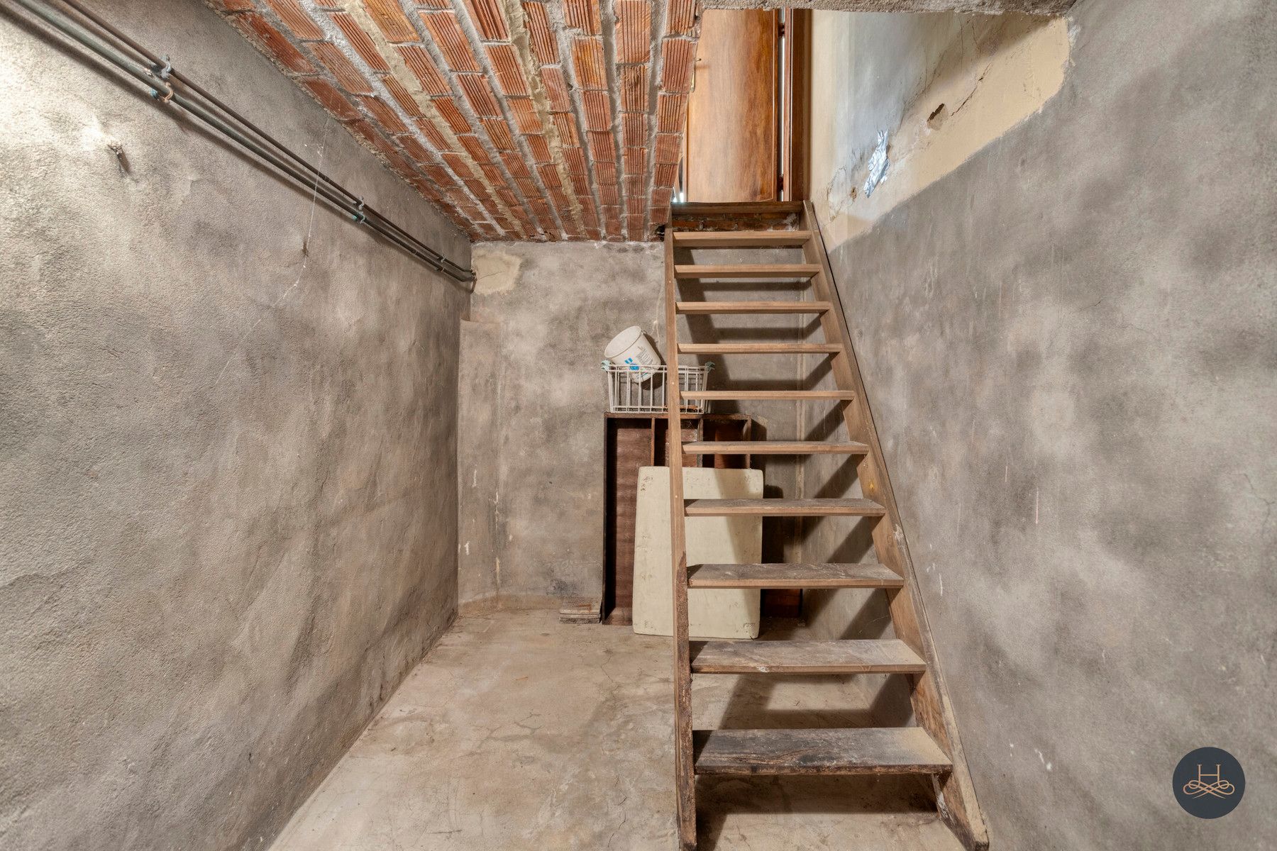 Halfopen woning met tuin en renovatiepotentieel foto 19