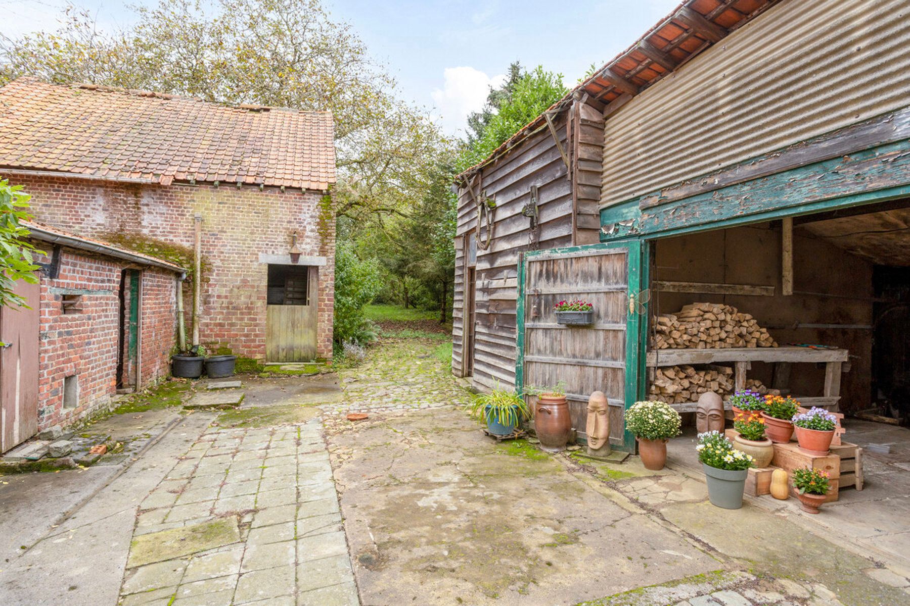 Te moderniseren herenhuis met ateliers foto 17