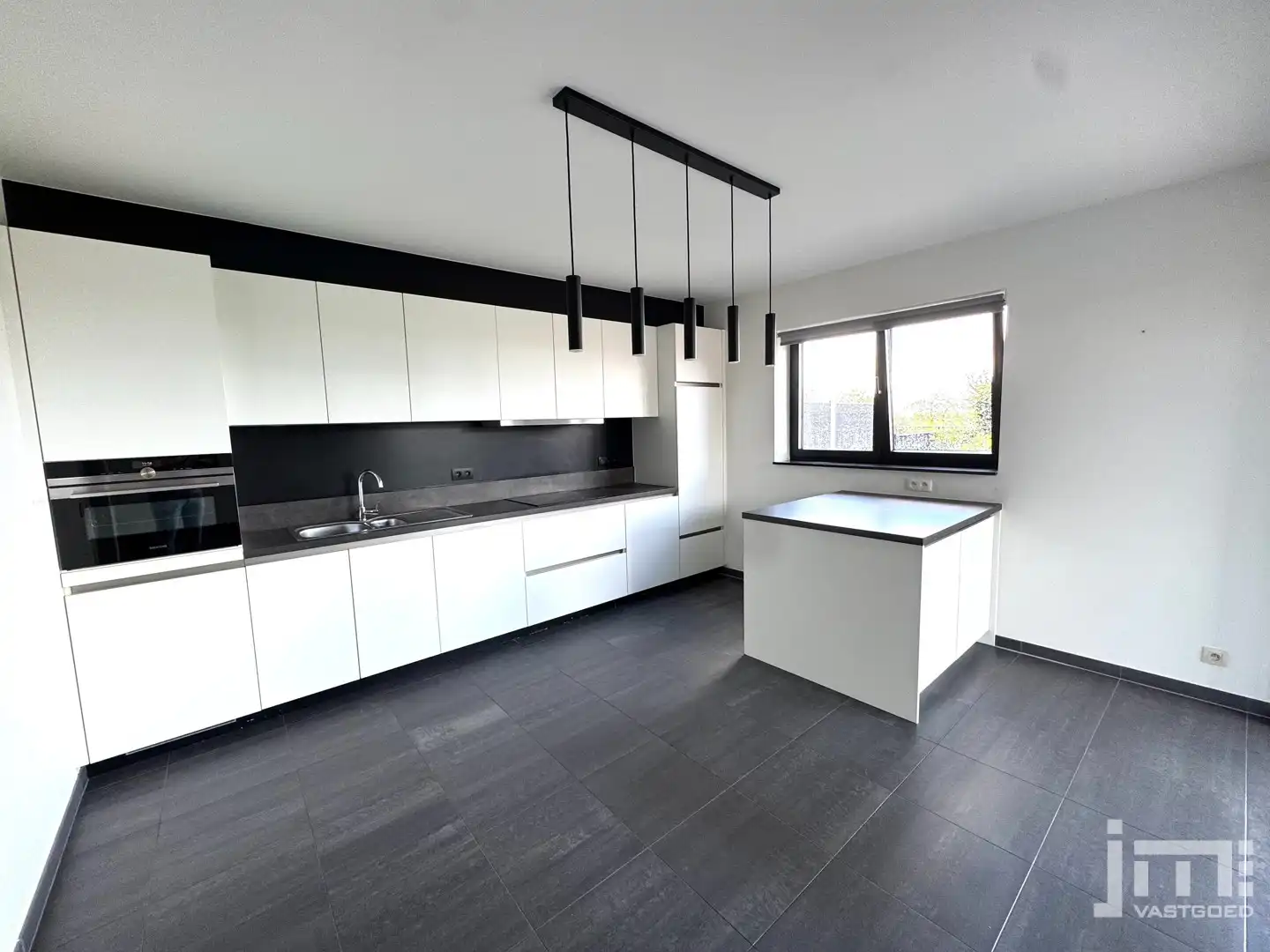 Gelijkvloers appartement met prachtig uitzicht foto 2