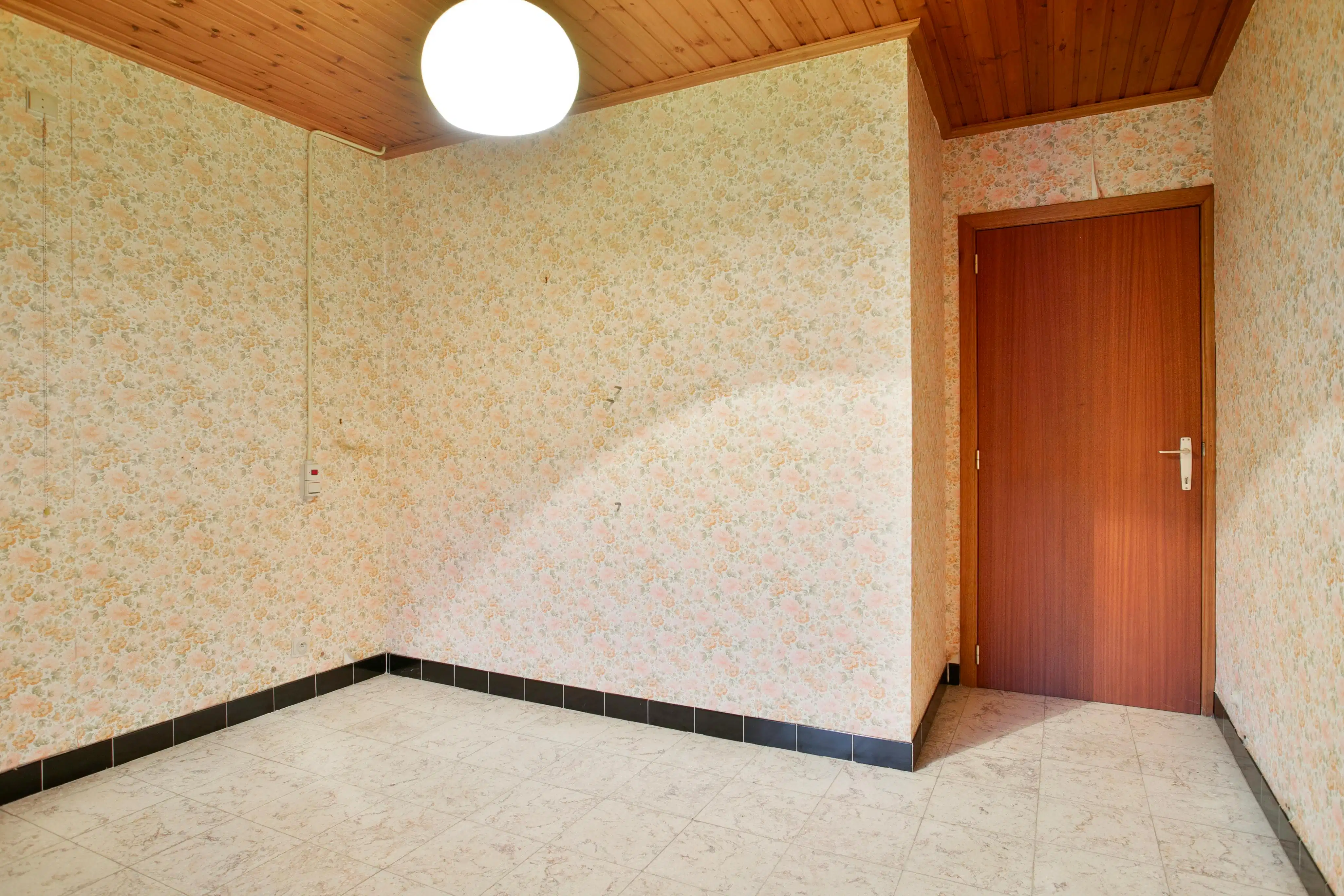 Te renoveren woning te koop in Lotenhulle (Rozenlaan)  foto 10