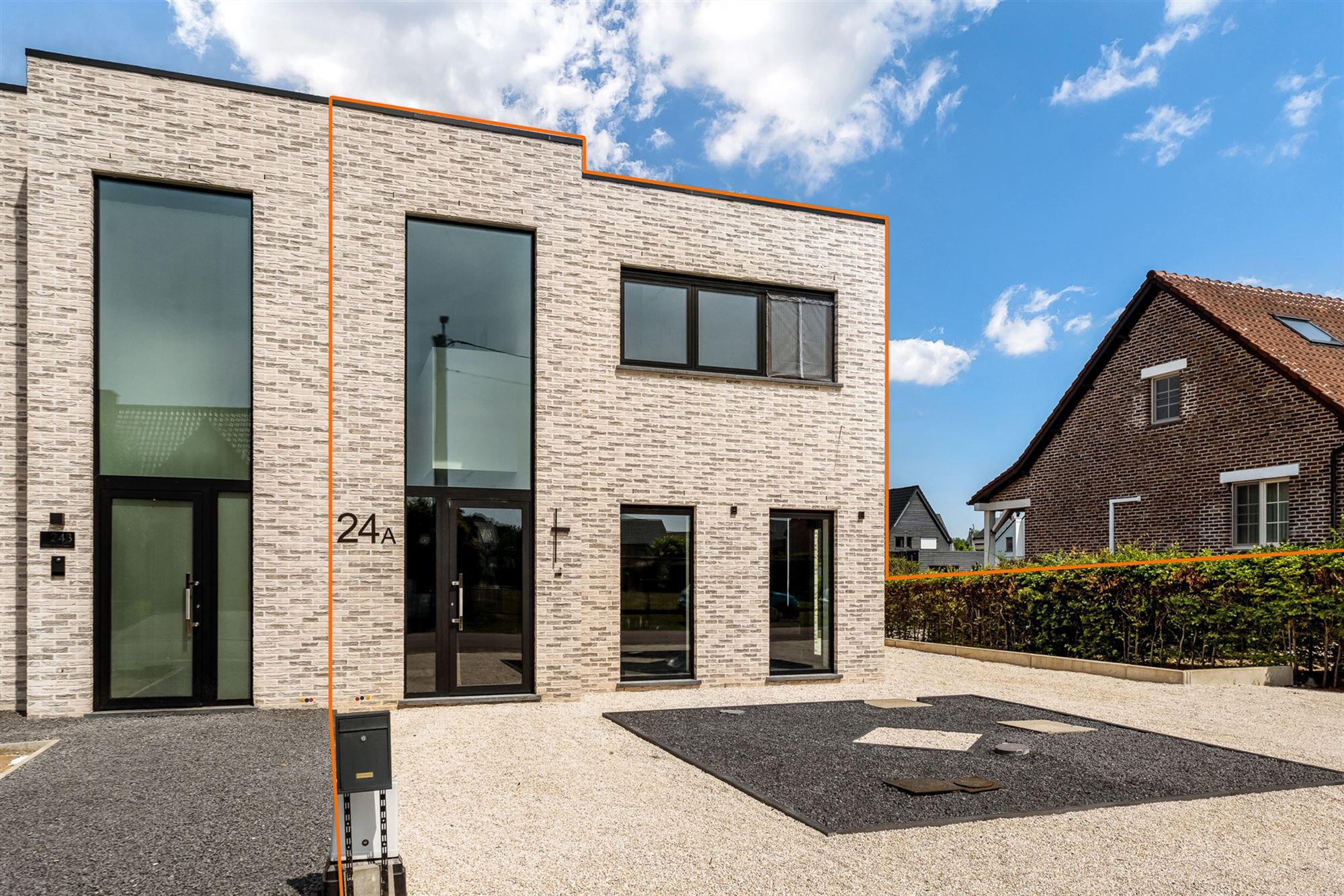 RECENTE WONING MET 3 SLAAPKAMERS EN KWALITATIEVE AFWERKING OP RUSTIGE LIGGING foto 28
