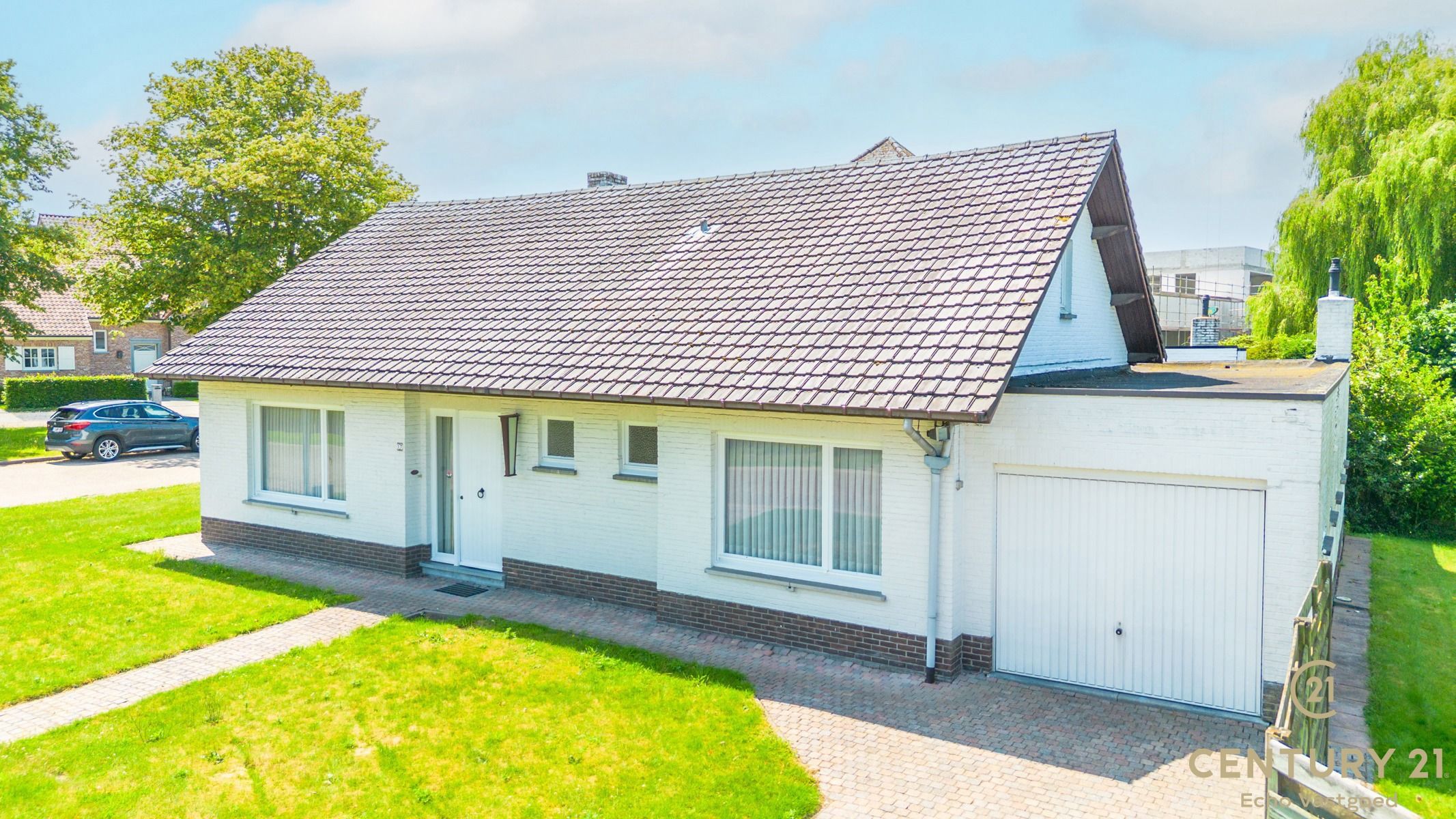 Charmante te renoveren laagbouwwoning op fraai hoekperceel foto 27