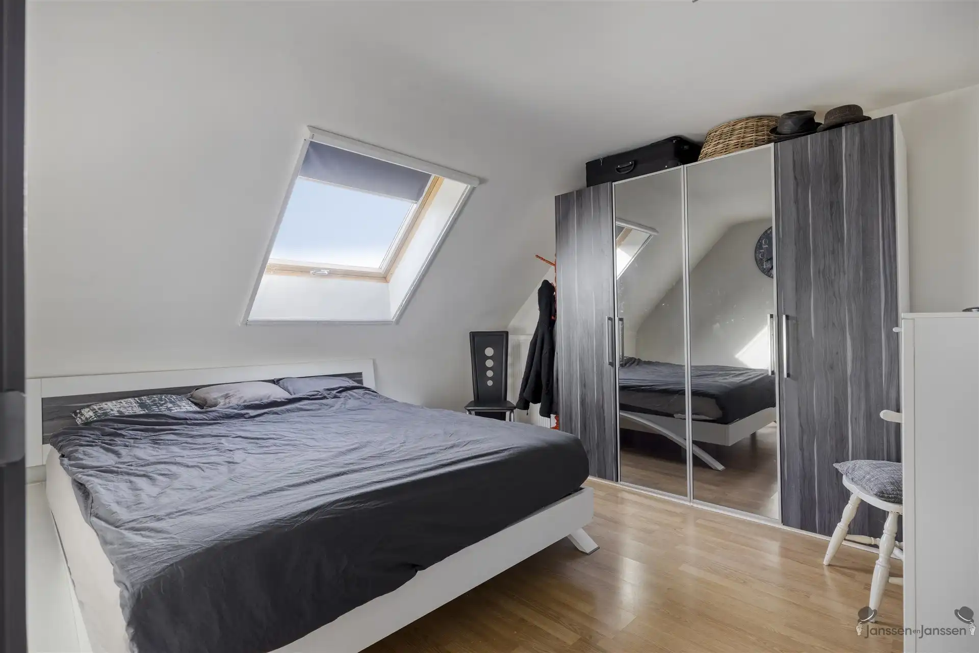 Instapklaar duplex appartement met 3 slaapkamers te Heppen (Leopoldsburg) foto 7