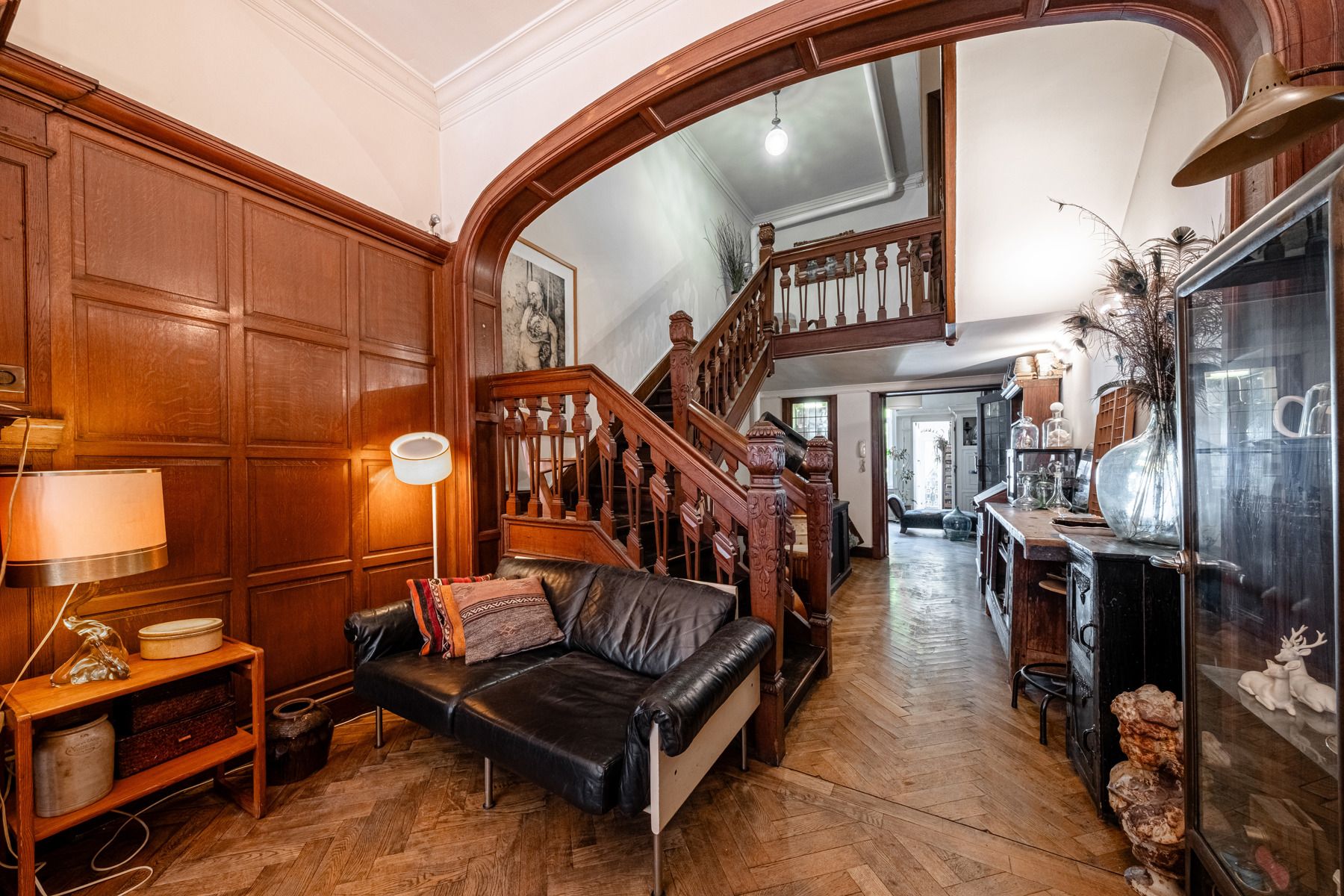 Wonen in een stuk geschiedenis met prachtige stadsoase foto 11