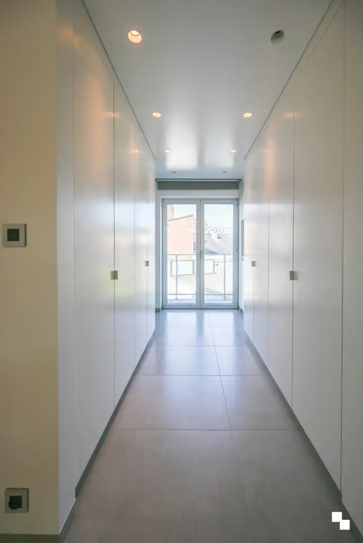 Luxueus afgewerkt appartement in het centrum van Waregem foto 11