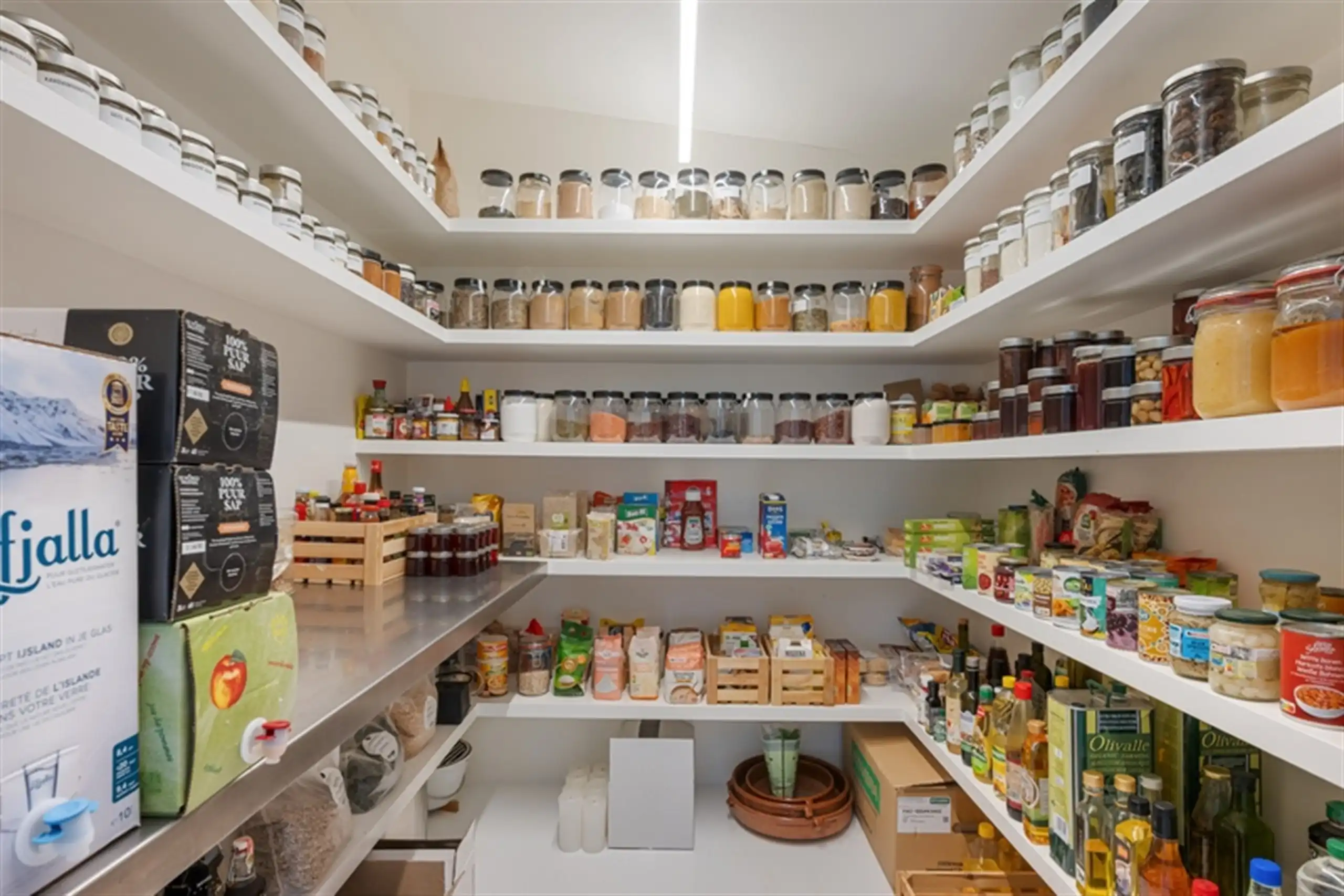 Opmerkelijk, gerestaureerde u- vormige hoeve  op 8.067 m² foto 28