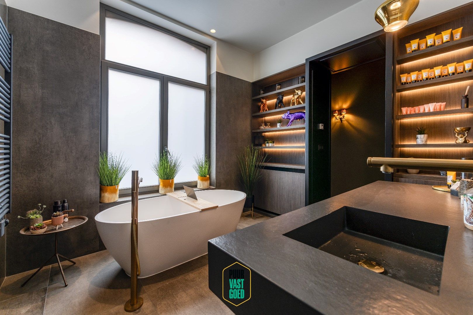 Luxueus wonen, verblijven, genieten en feesten op een steenworp van het strand foto 10