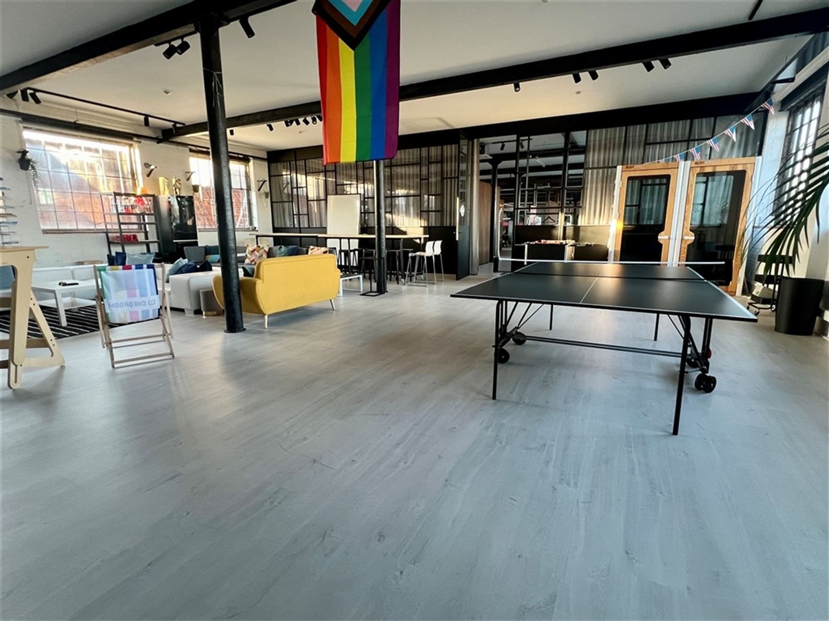 Kantoorruimten & ateliers in de Eskimofabriek foto 16