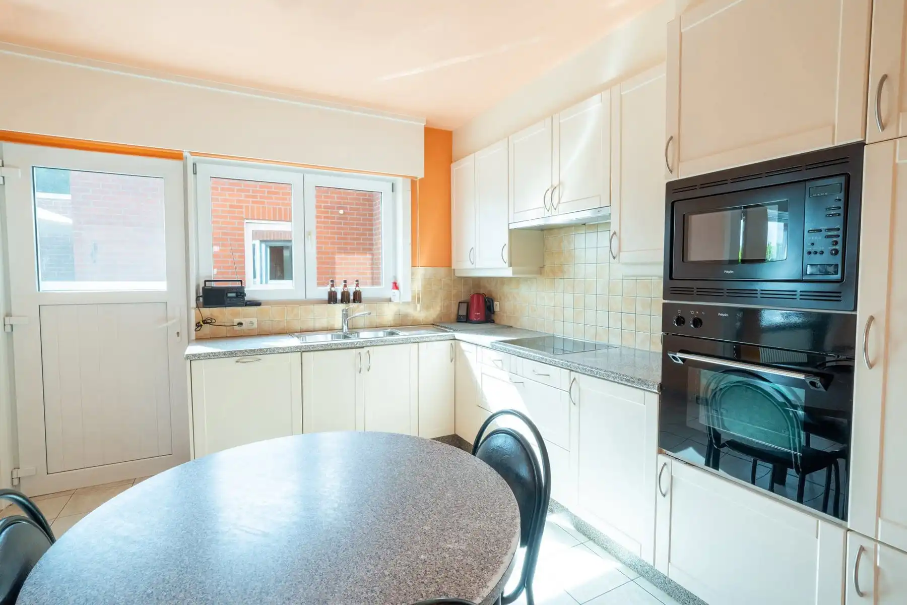 Instapklare woning met 3 slpks en tuin met landelijk zicht foto 7