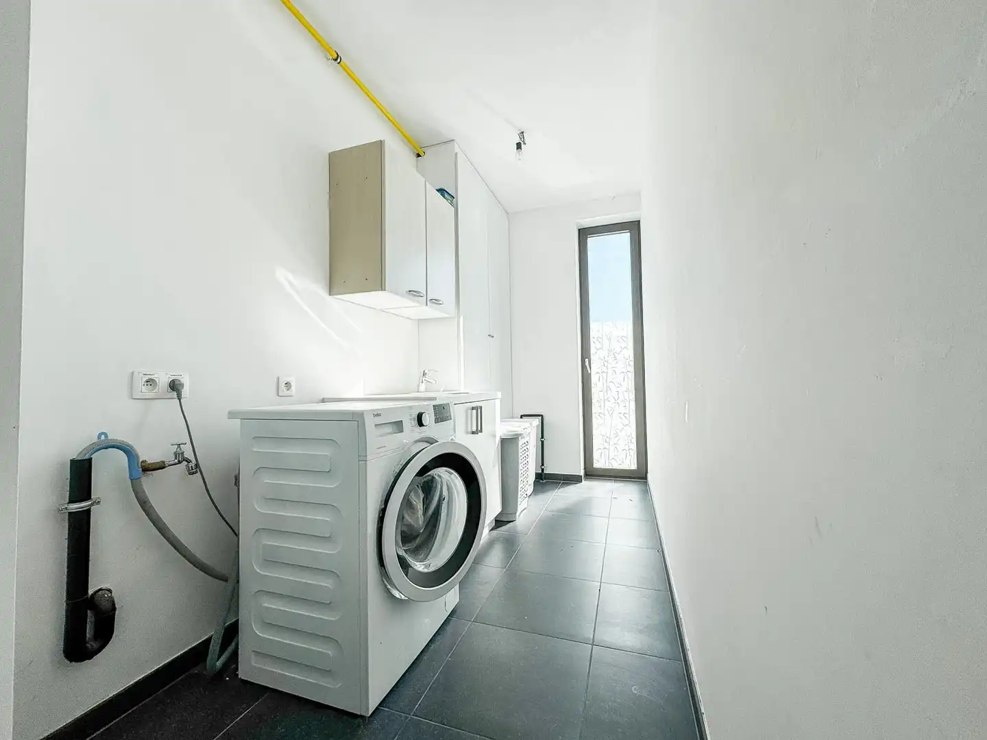 Ruime gezinswoning met 4 slaapkamers, zonnepanelen en gunstig EPC foto 6