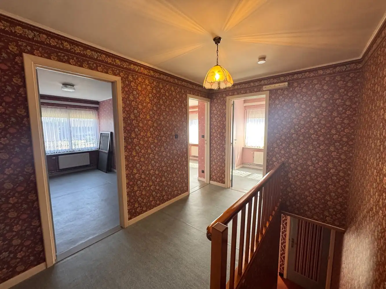 Gezinswoning met 3 slaapkamers, garage en tuin op 428 m² foto 8