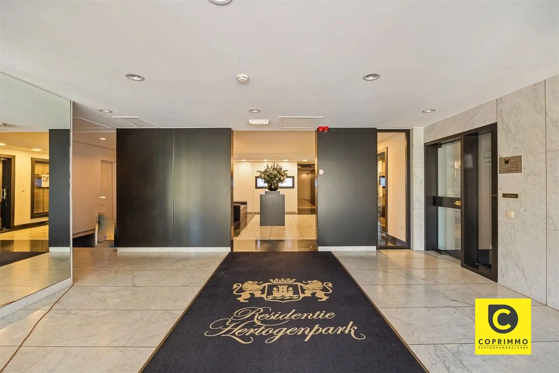 Riant hoekappartement met uitzonderlijk uitzicht! foto 23