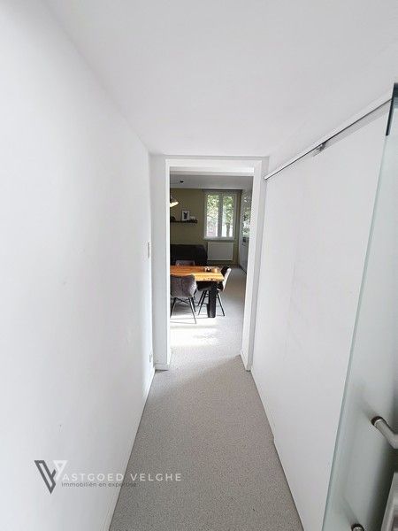 Gerenoveerd appartement met 2 slaapkamers in winterslag Cité foto 16