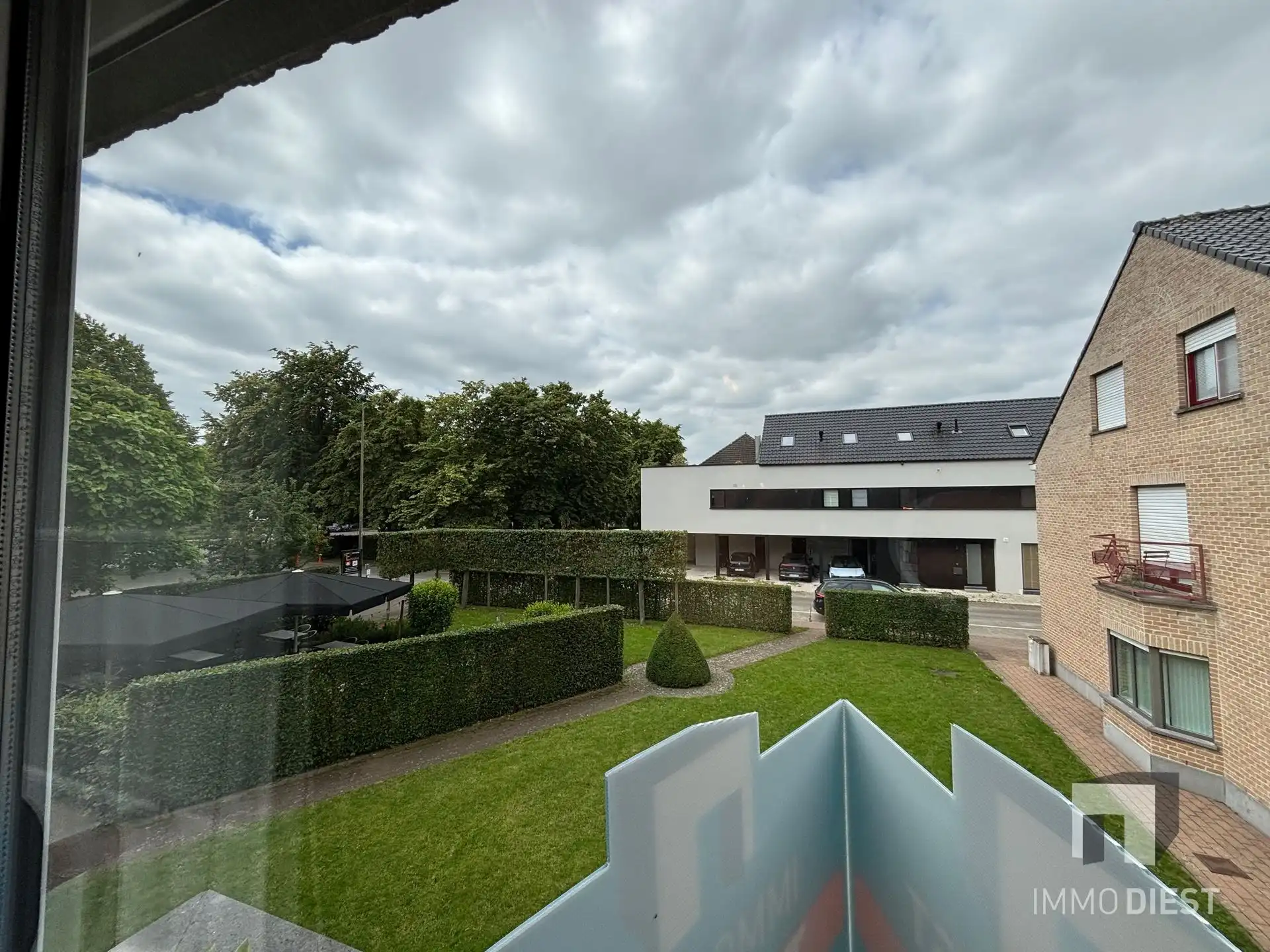Duplex foto 24