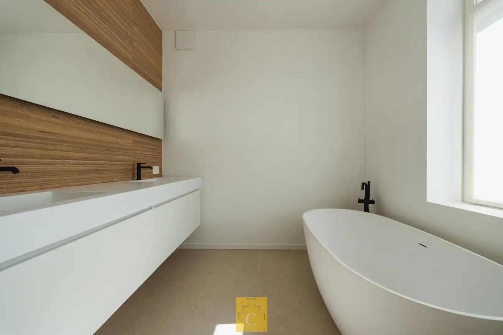 exclusieve stadswoning met garage, 4 slaapkamers, EPC A en terras in hartje Brugge, zicht op de vesten foto 23