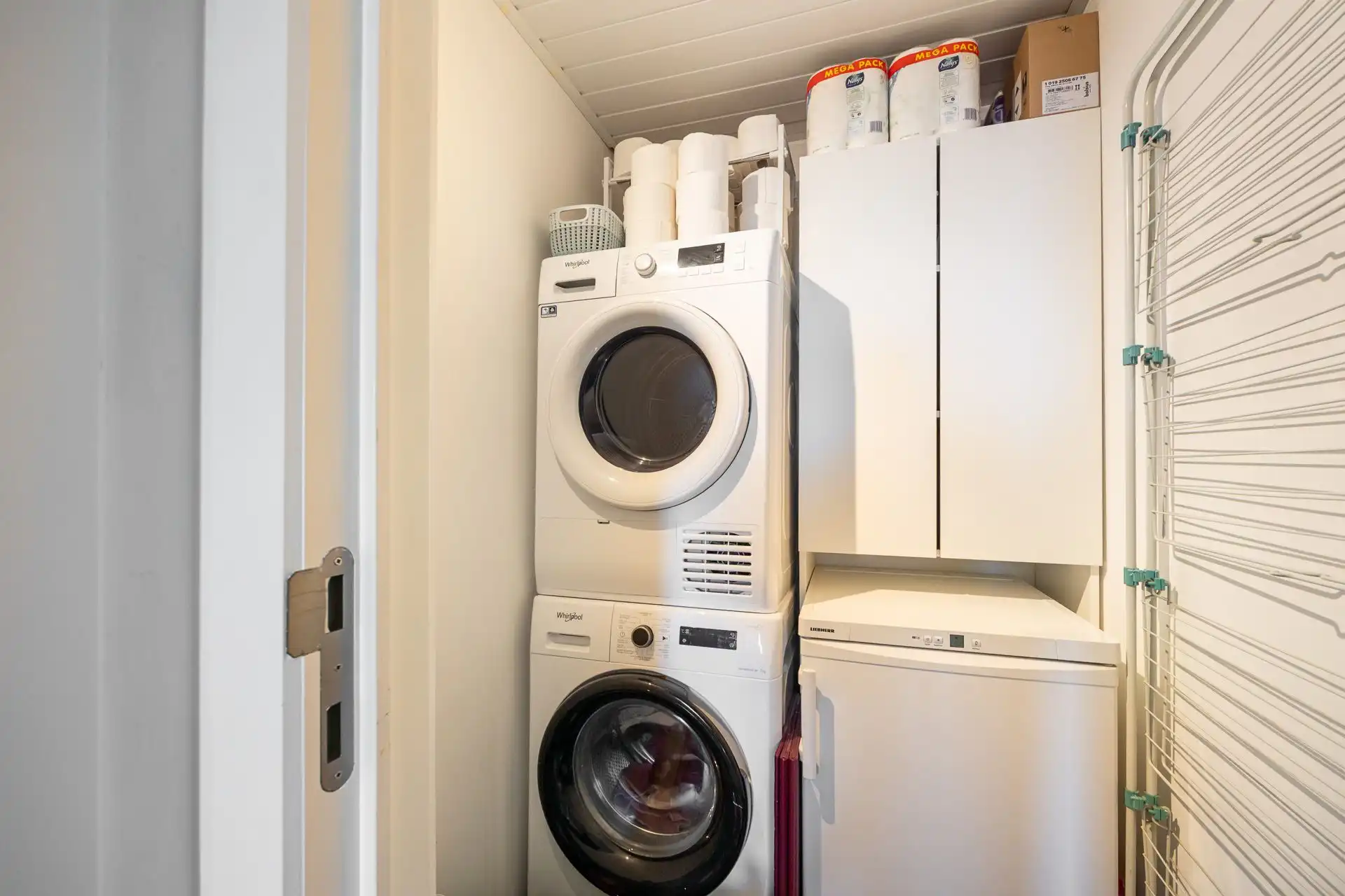 Modern appartement met zonnig terras en autostaanplaats! foto 14