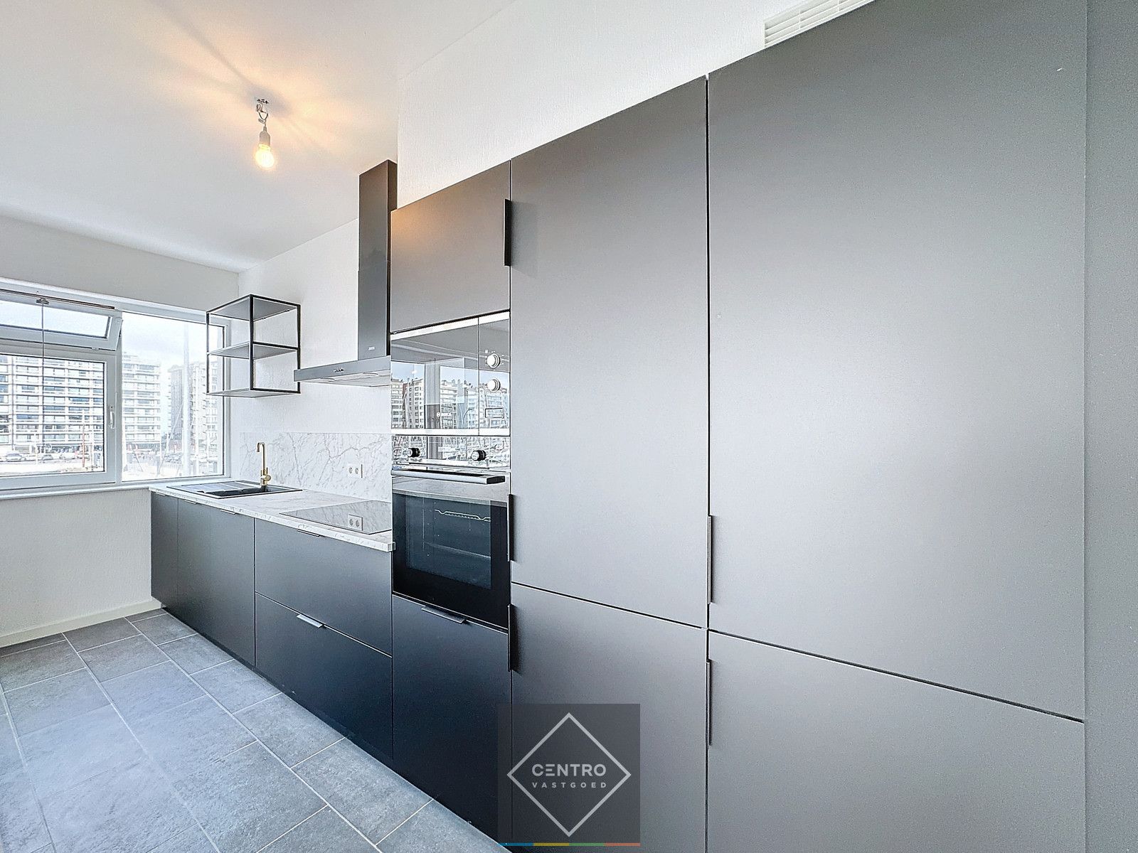 GERENOVEERD gemeubeld appartement aan de JACHTHAVEN met 3 slpks én 3 terrassen! foto 5